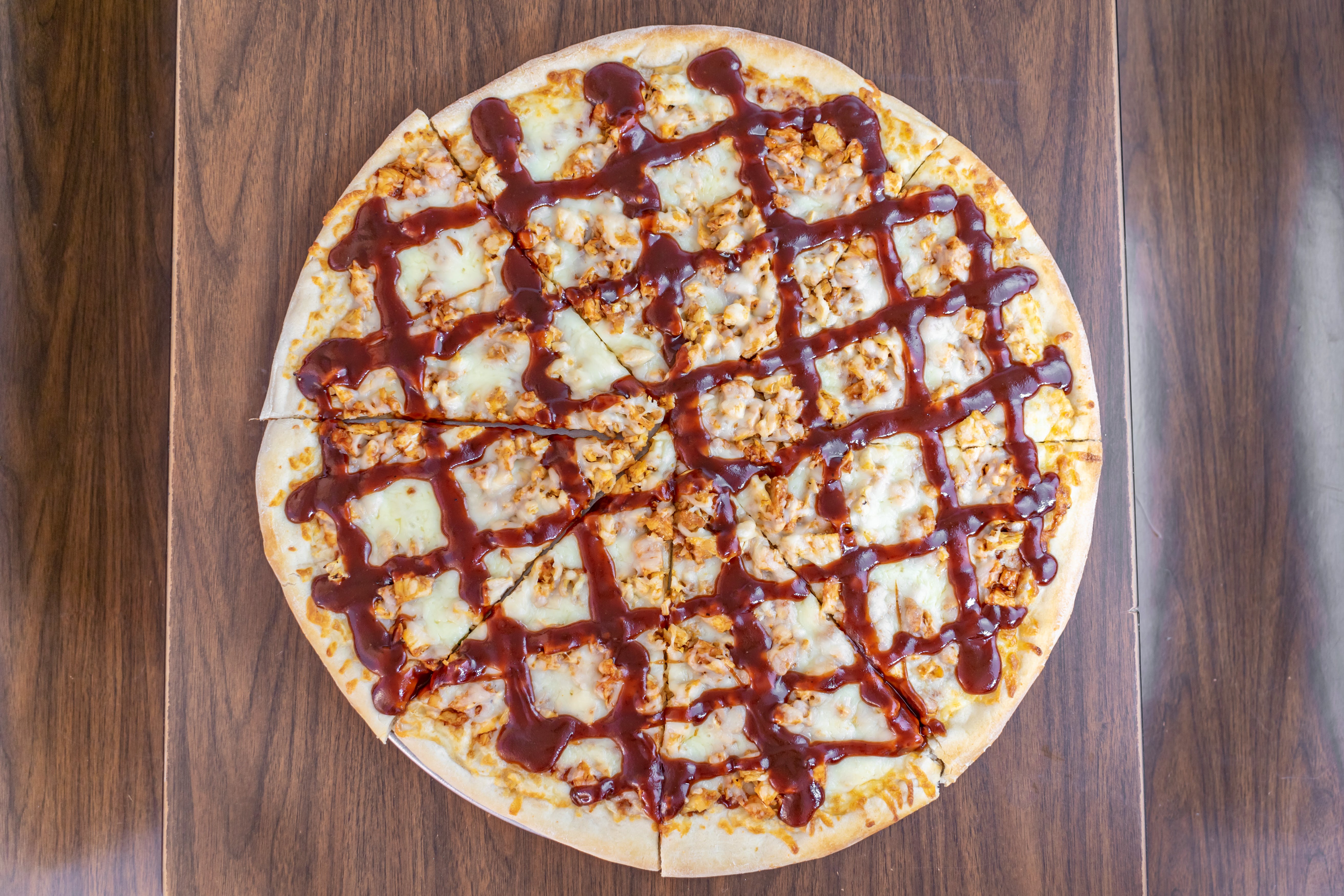 Order BBQ Chicken Pizza - 16" food online from Big Joe Pizzeria store, Irvington on bringmethat.com