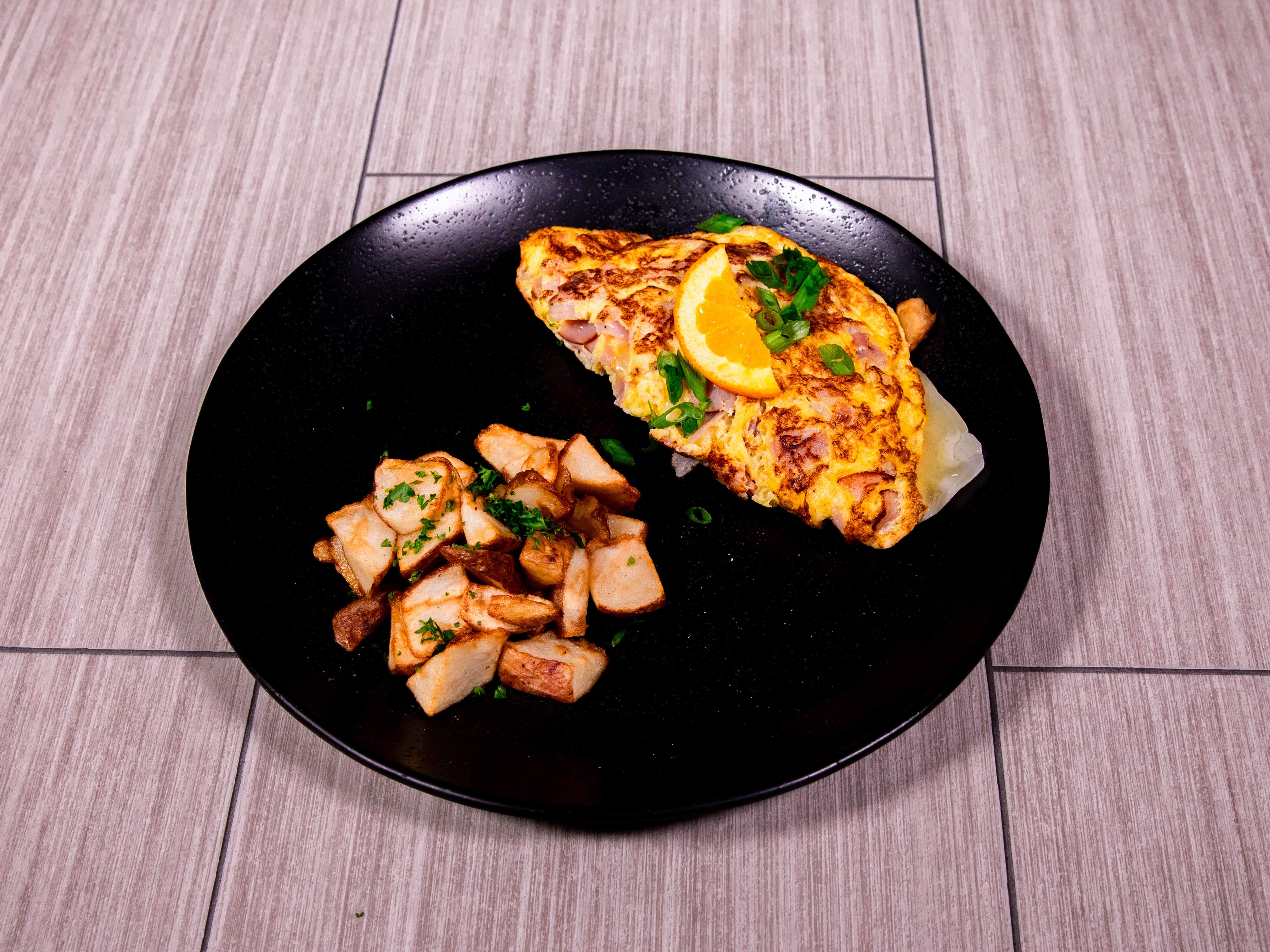 Order Ham and Cheese Omelette food online from Kitchen Cafe store, Dallas on bringmethat.com