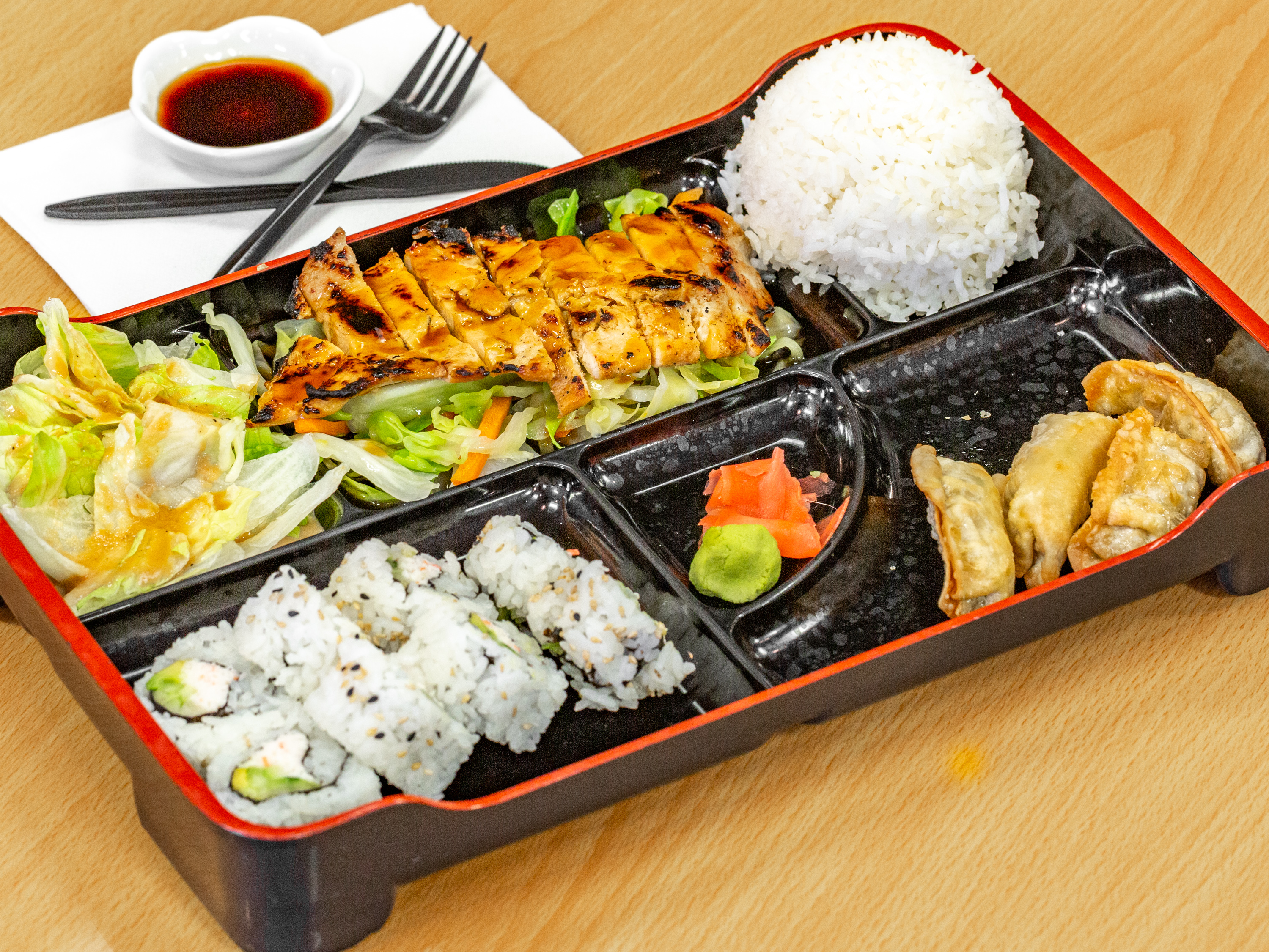 Order B2. Teriyaki Chicken Bento food online from KogiBowl + Sushi Bar store, Killeen on bringmethat.com