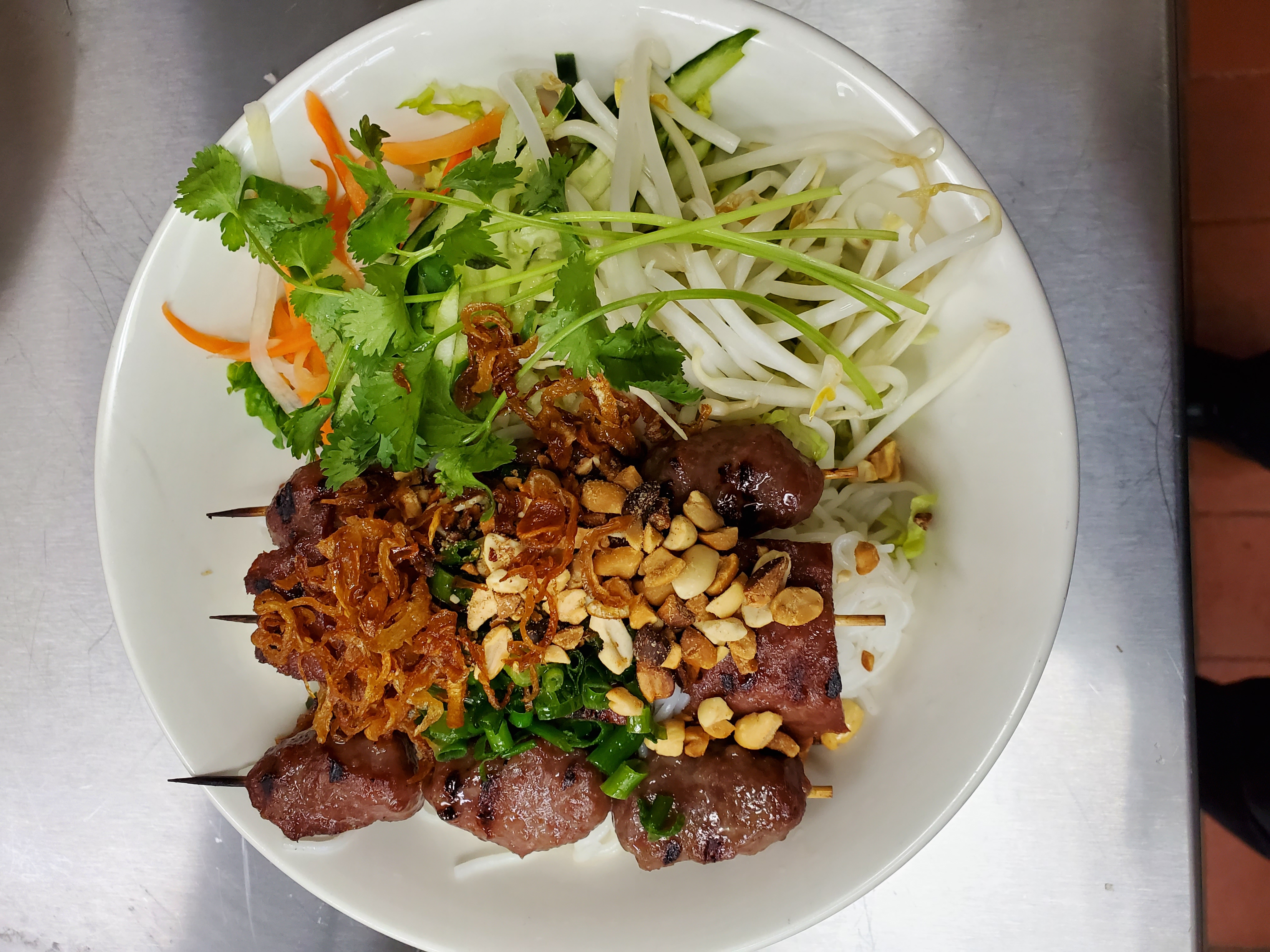 Order 50. Vietnamese Grilled Pork Sausage W/ Vermicelli food online from Thien Hoang Restaurant store, Portland on bringmethat.com