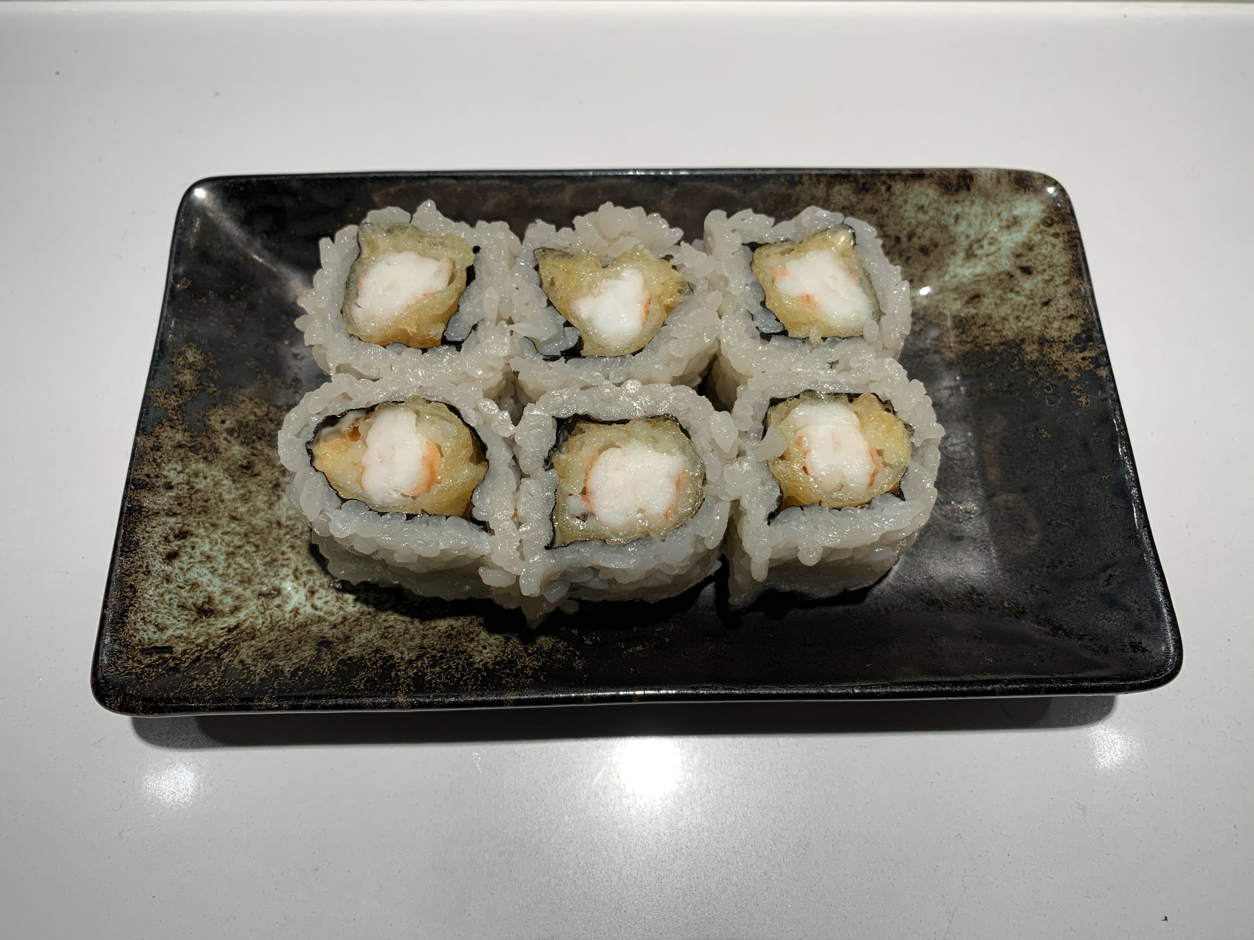 Order Spicy Shrimp Tempura Roll food online from Sushi Ryusei store, New York on bringmethat.com