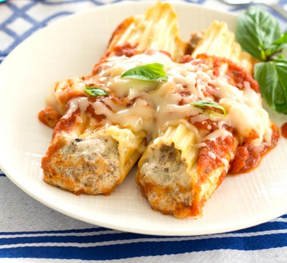 Order 8. Cheese Manicotti food online from Milano Italian Cuisine store, Evansville on bringmethat.com