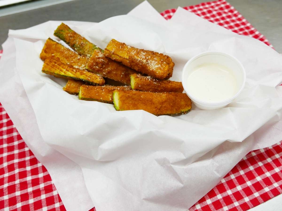 Order Fried Zucchini food online from Bigb Barbecue store, Fullerton on bringmethat.com
