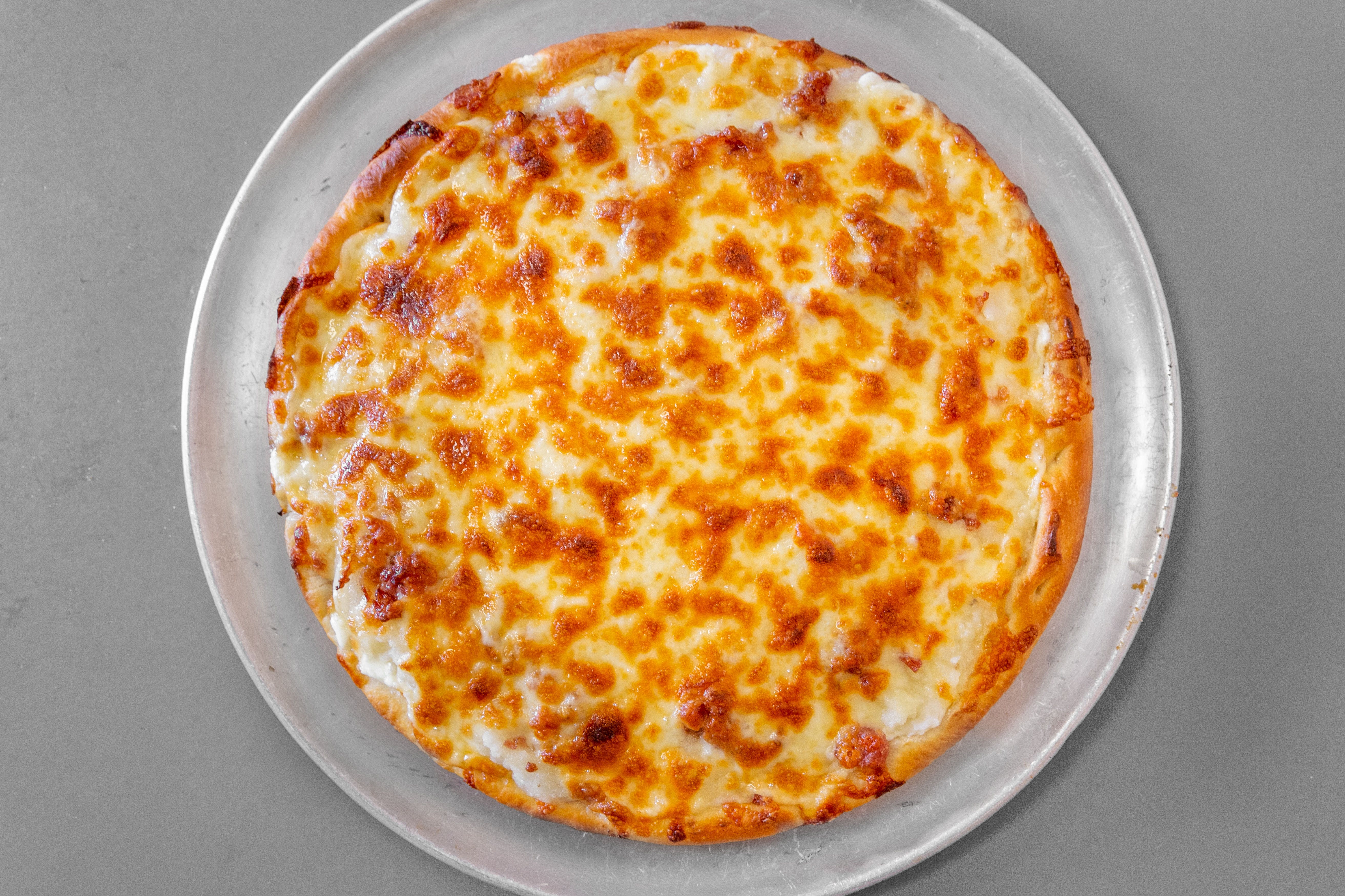 Order Mashed Potato Pizza - Small 10'' food online from Apollon Roast Beef & Pizza store, Attleboro on bringmethat.com