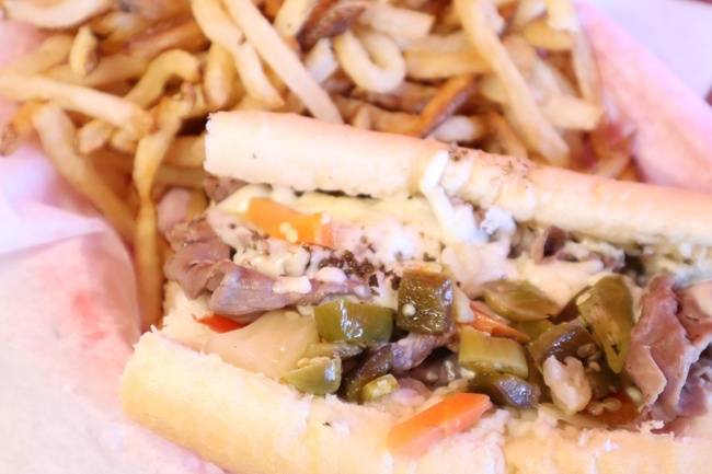 Order Italian Beef w/ Fries & Drink food online from Doctor dogs store, Roselle on bringmethat.com