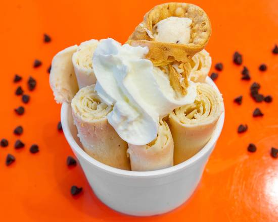 Order  Cannoli Roll food online from Roule Rolled Ice Cream store, Gretna on bringmethat.com