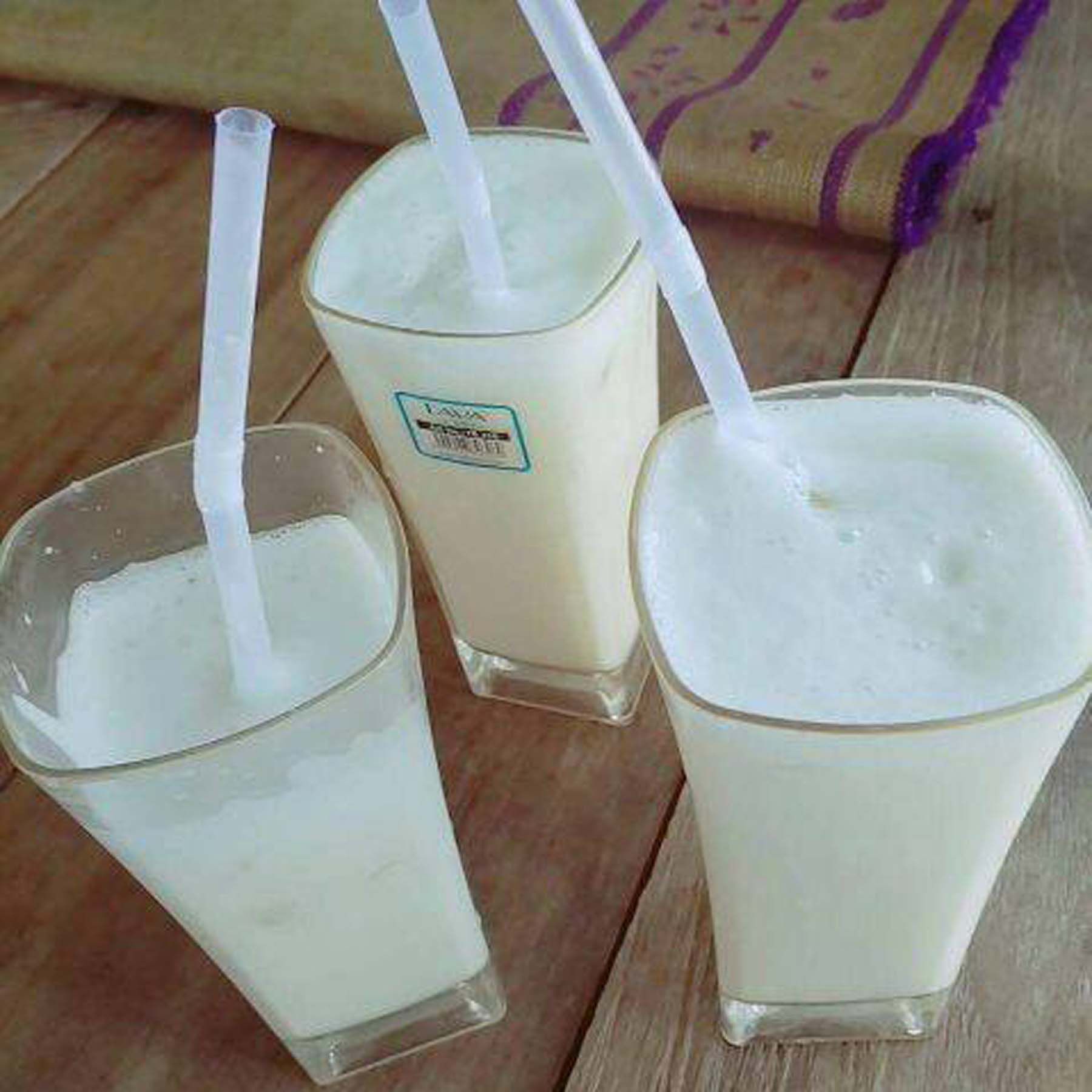 Order Taro and Almond Smoothie food online from Sweet & Fresh store, Atlanta on bringmethat.com