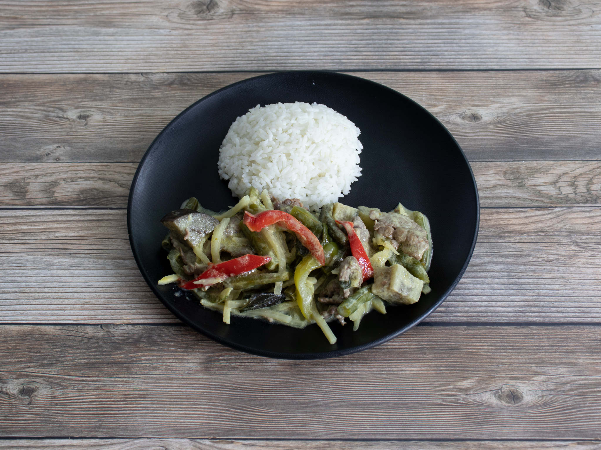 Order G1. Green Curry food online from Thai Kitchen store, Lombard on bringmethat.com