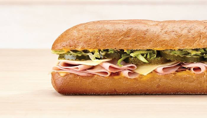 Order 6" Ham Cheddar Crunch Sub (474cal) food online from Quickchek store, Lake Hopatcong on bringmethat.com