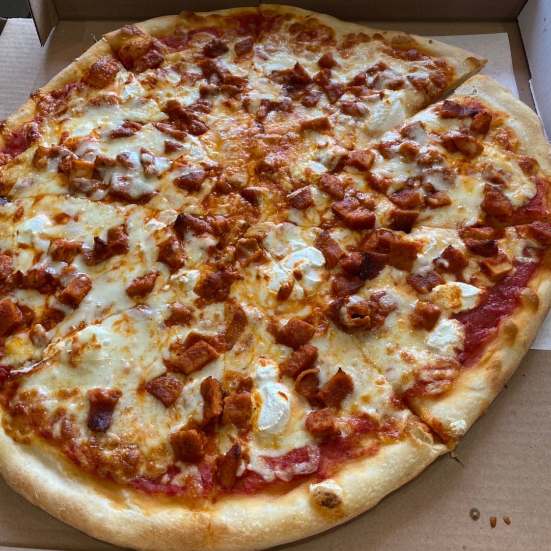 Order Chicken Parm Pizza - 14'' (6 Cut) food online from Michelangelo's Pizza store, East Brunswick on bringmethat.com