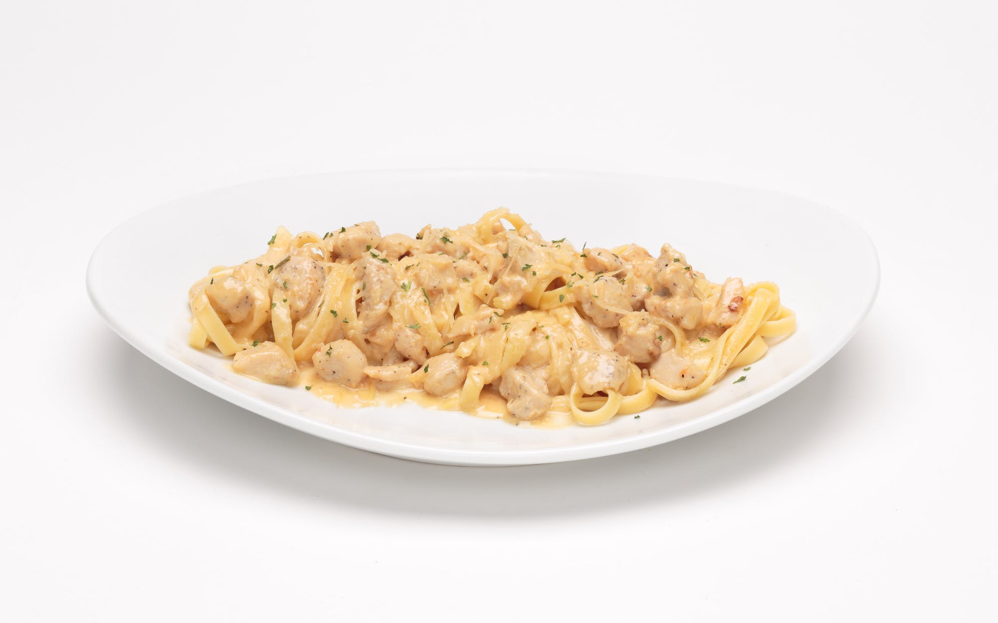 Order Chicken Alfredo - Entree food online from Oggi Sports | Brewhouse | Pizza store, Mission Viejo on bringmethat.com