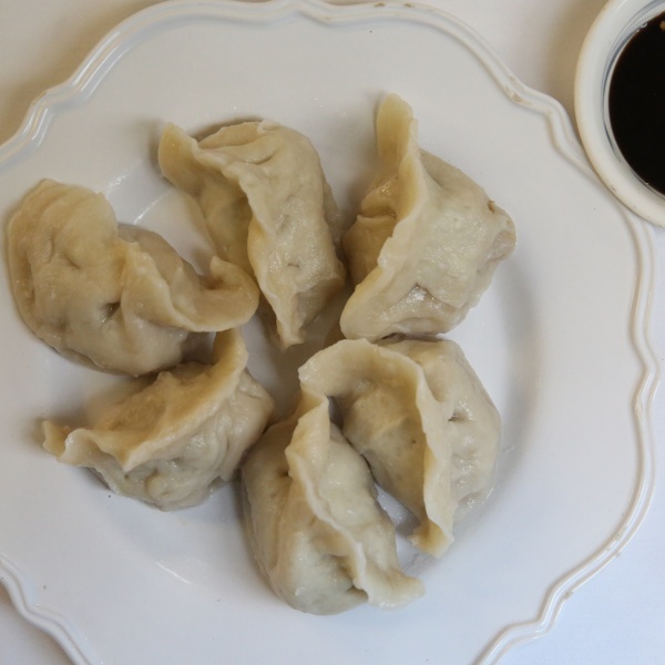 Order 6 Piece Steamed Pork Dumplings food online from Hunan Gate store, Arlington on bringmethat.com