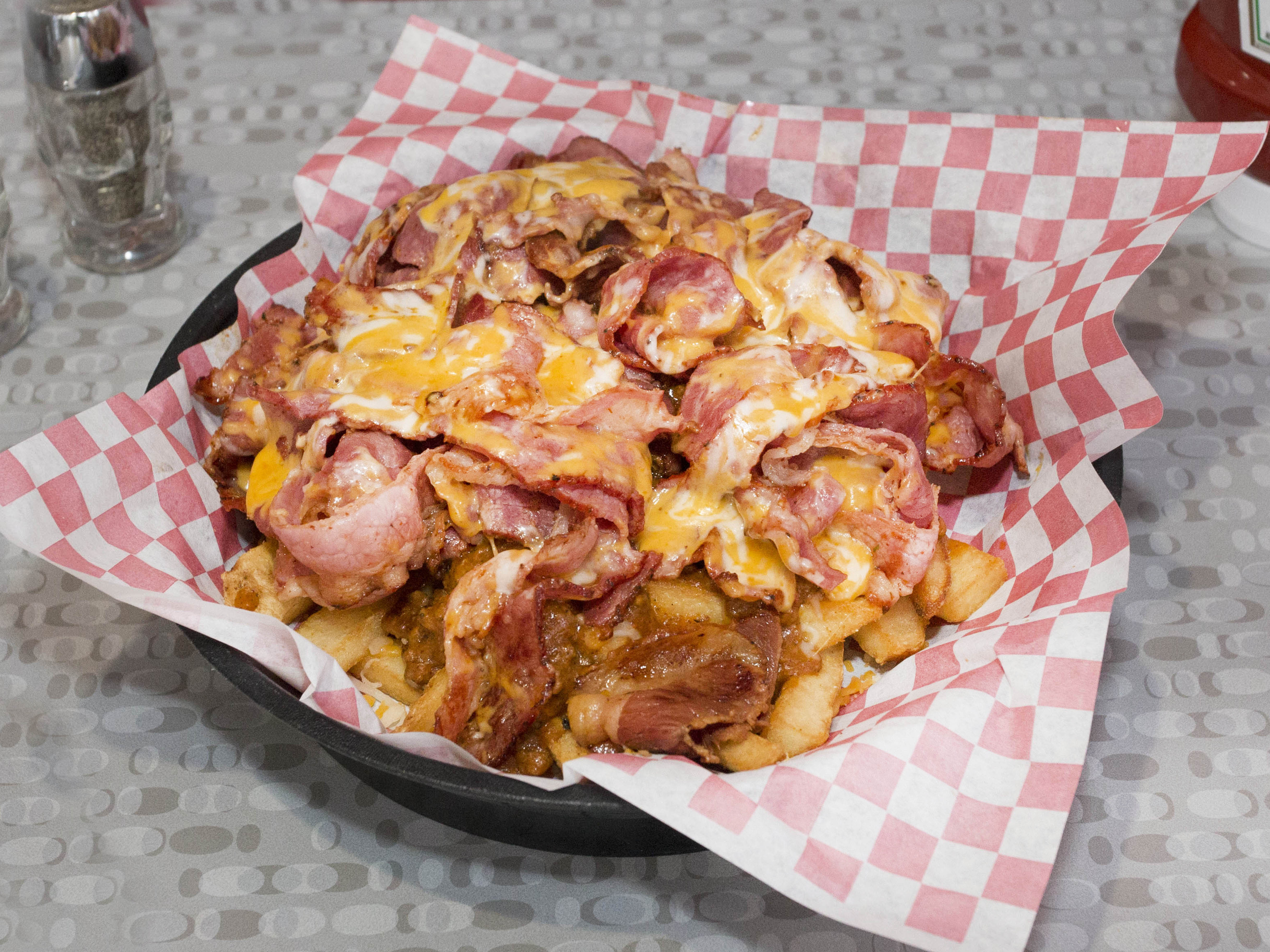 Order Pastrami Chili Cheese Fries food online from Mr. D's Diner store, La Verne on bringmethat.com