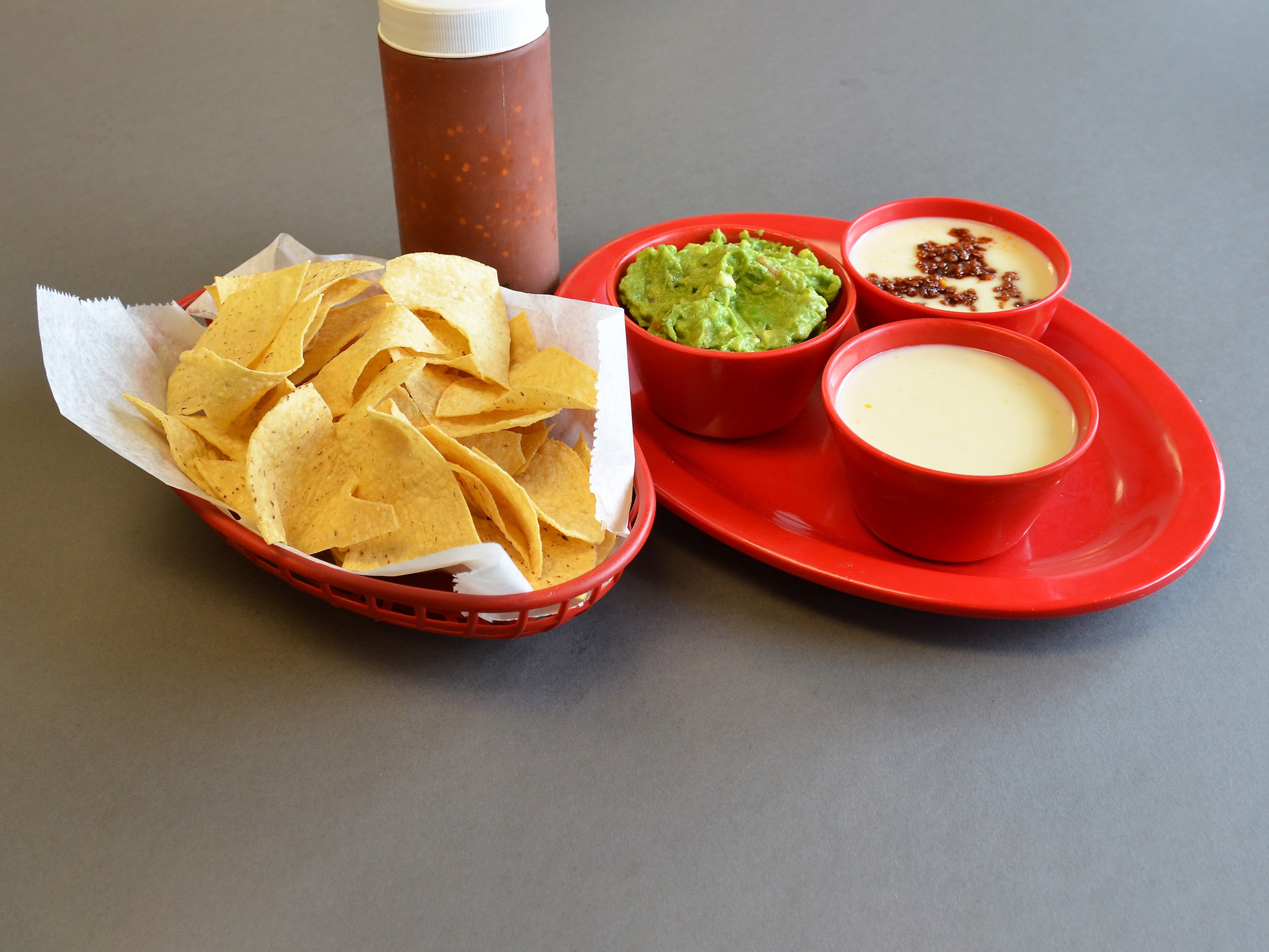 Order Cheese Dip and Chips food online from Las Brazas Taqueria store, Lafayette on bringmethat.com