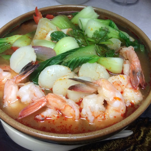 Order Tom Yum Soup food online from Sushi Soba store, Old Greenwich on bringmethat.com
