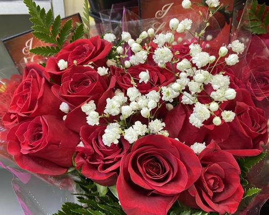 Order Roses Bouquet  food online from Ctown Supermarkets store, Uniondale on bringmethat.com