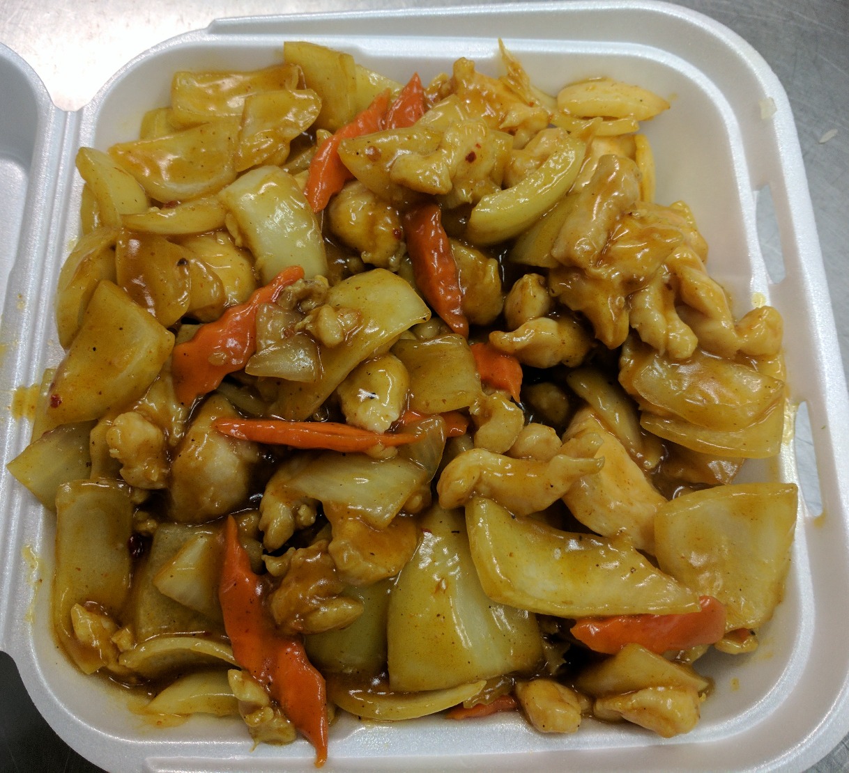 Order 69. Curry Chicken food online from Golden Pearl store, Salt Lake City on bringmethat.com