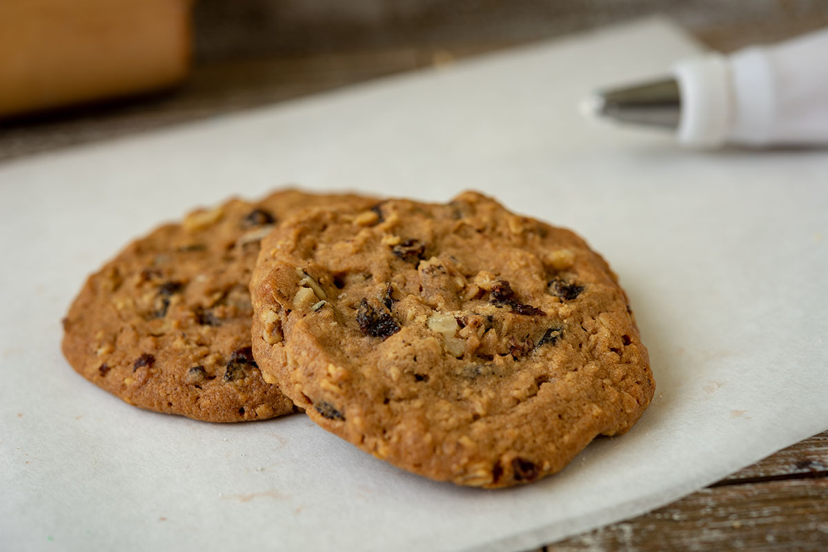 Order Oatmeal Raisin Cookie  food online from Federal Bake Shop Inc store, Chattanooga on bringmethat.com