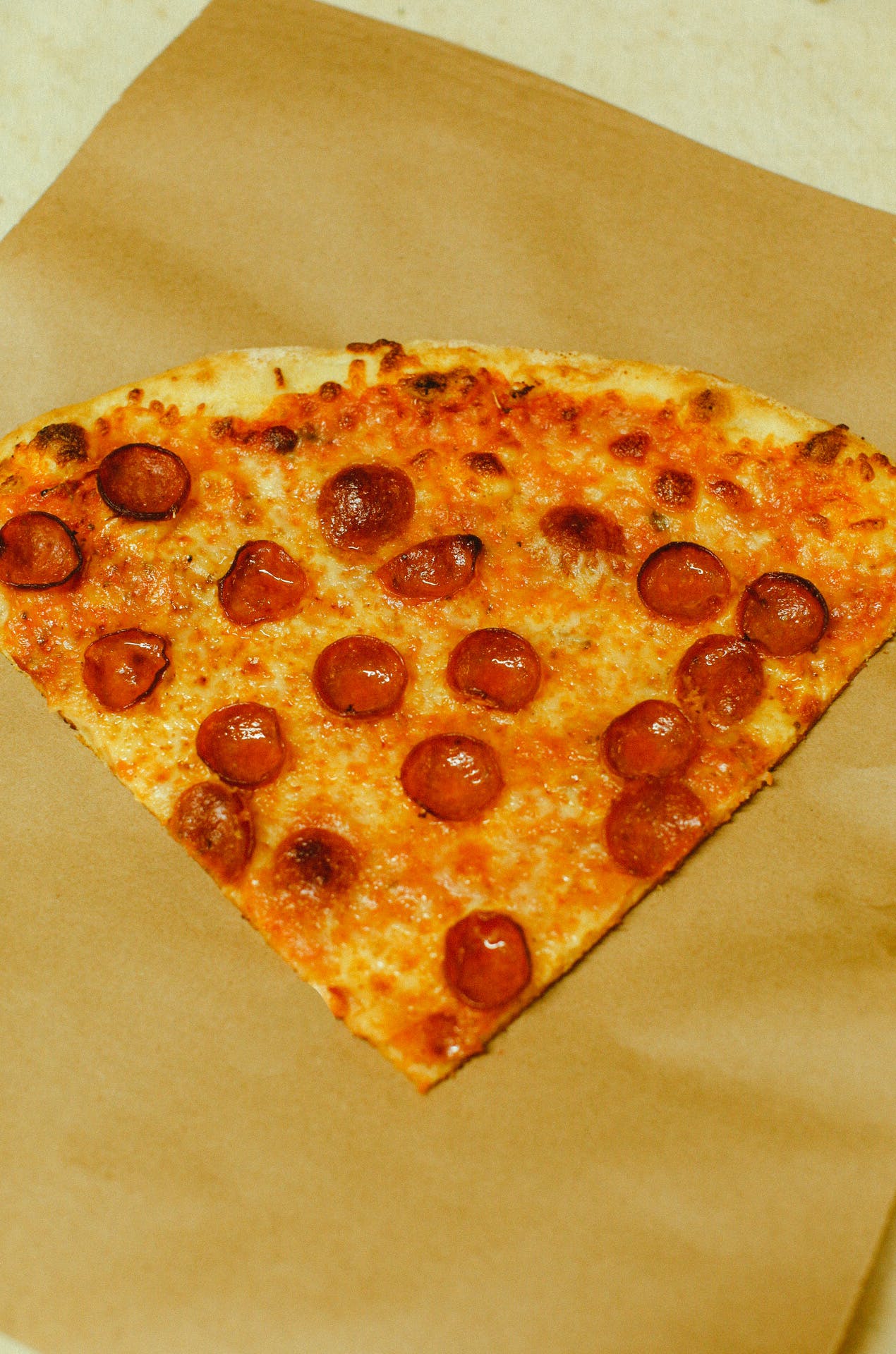 Order Pepperoni Pizza Slice - Slice food online from Mama Luke store, Farmington on bringmethat.com