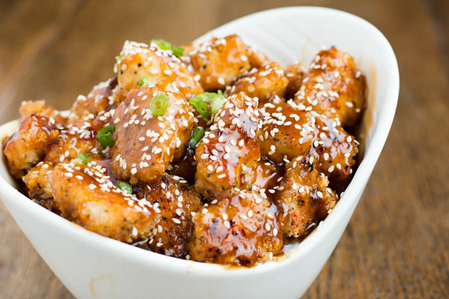 Order Spicy Sesame Chicken food online from Tomomi Sushi store, Alhambra on bringmethat.com