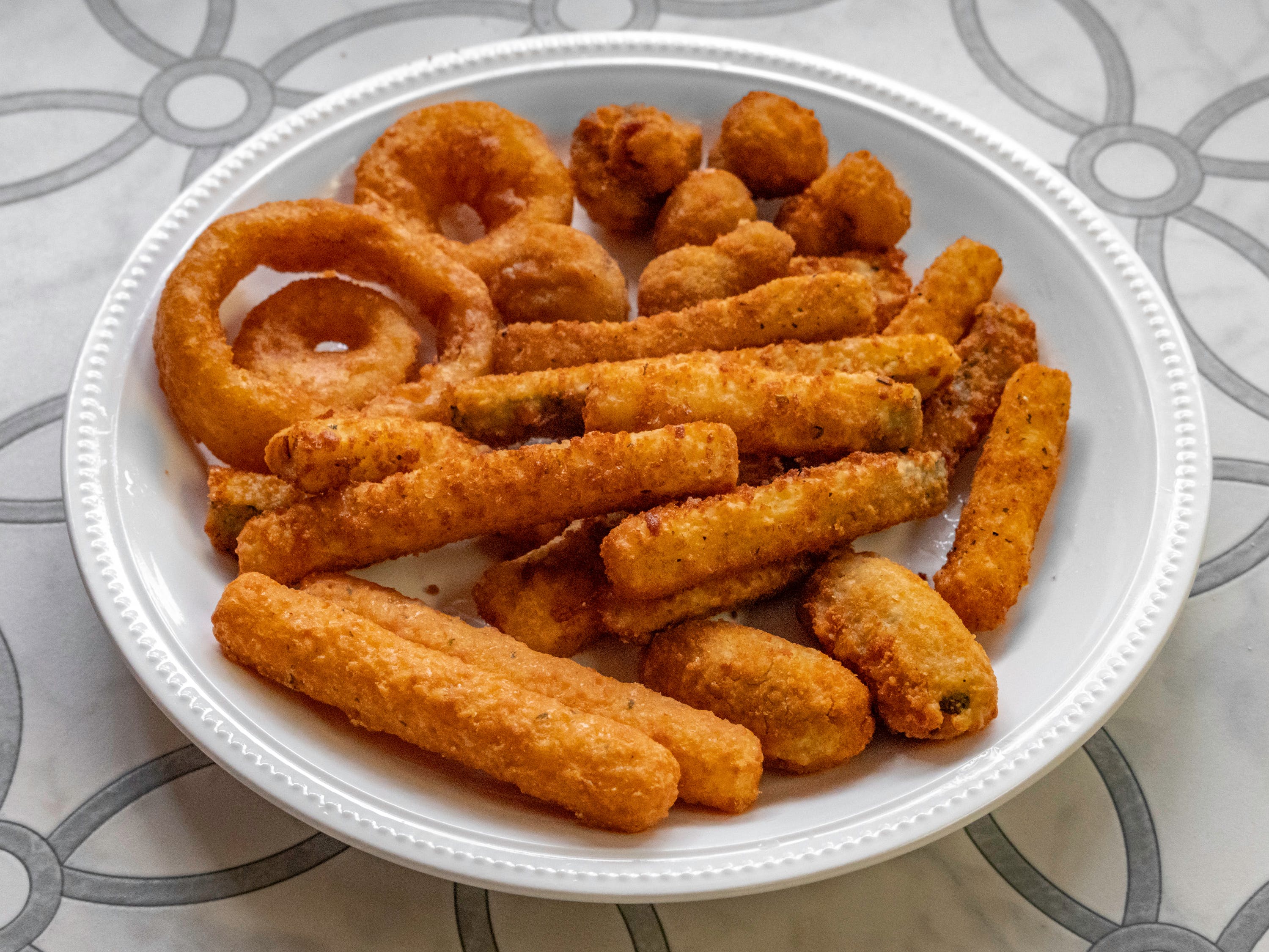 Order Nippers Sampler Basket - Appetizer food online from Little Nippers 2 store, Pittsburgh on bringmethat.com