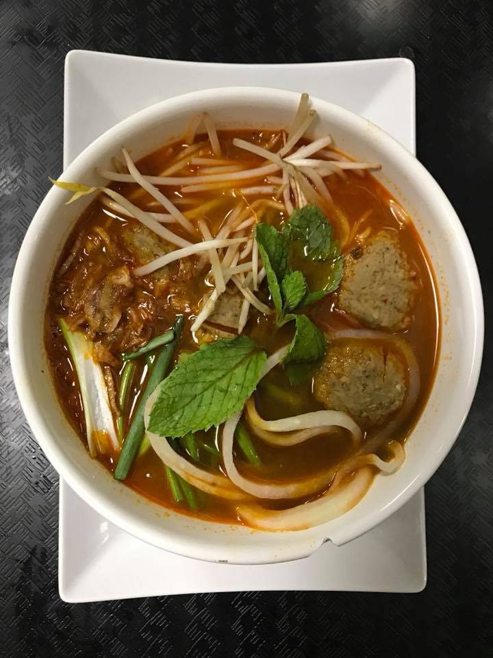 Order Spicy Beef Ball Soup food online from Chokhlei Restaurant And Karaoke store, Indianapolis on bringmethat.com