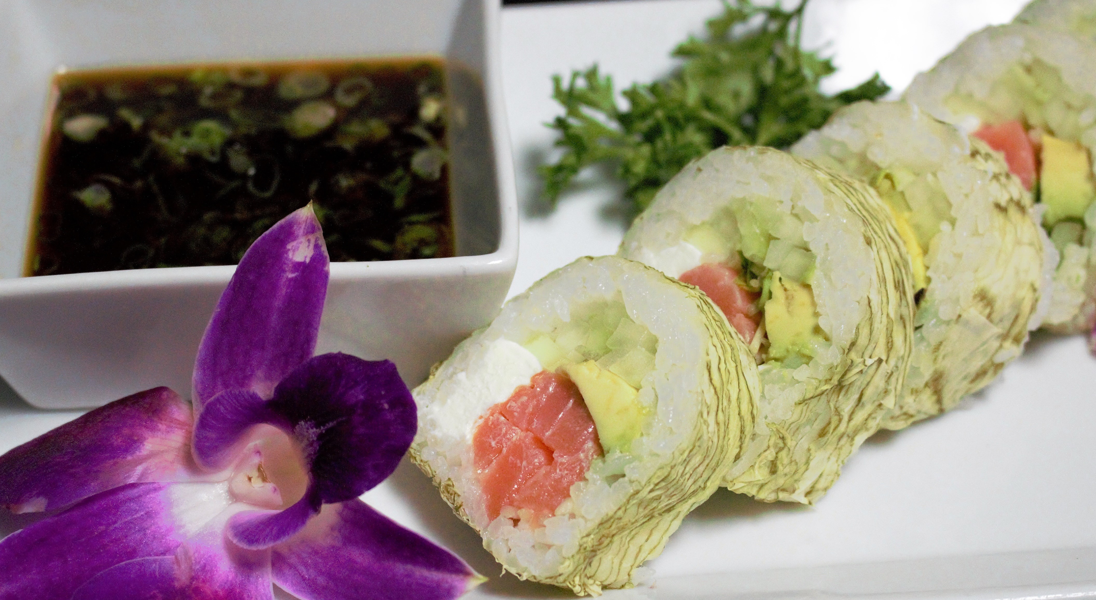 Order Alaskan Roll food online from Cafe De Thai & Sushi store, Oceanside on bringmethat.com
