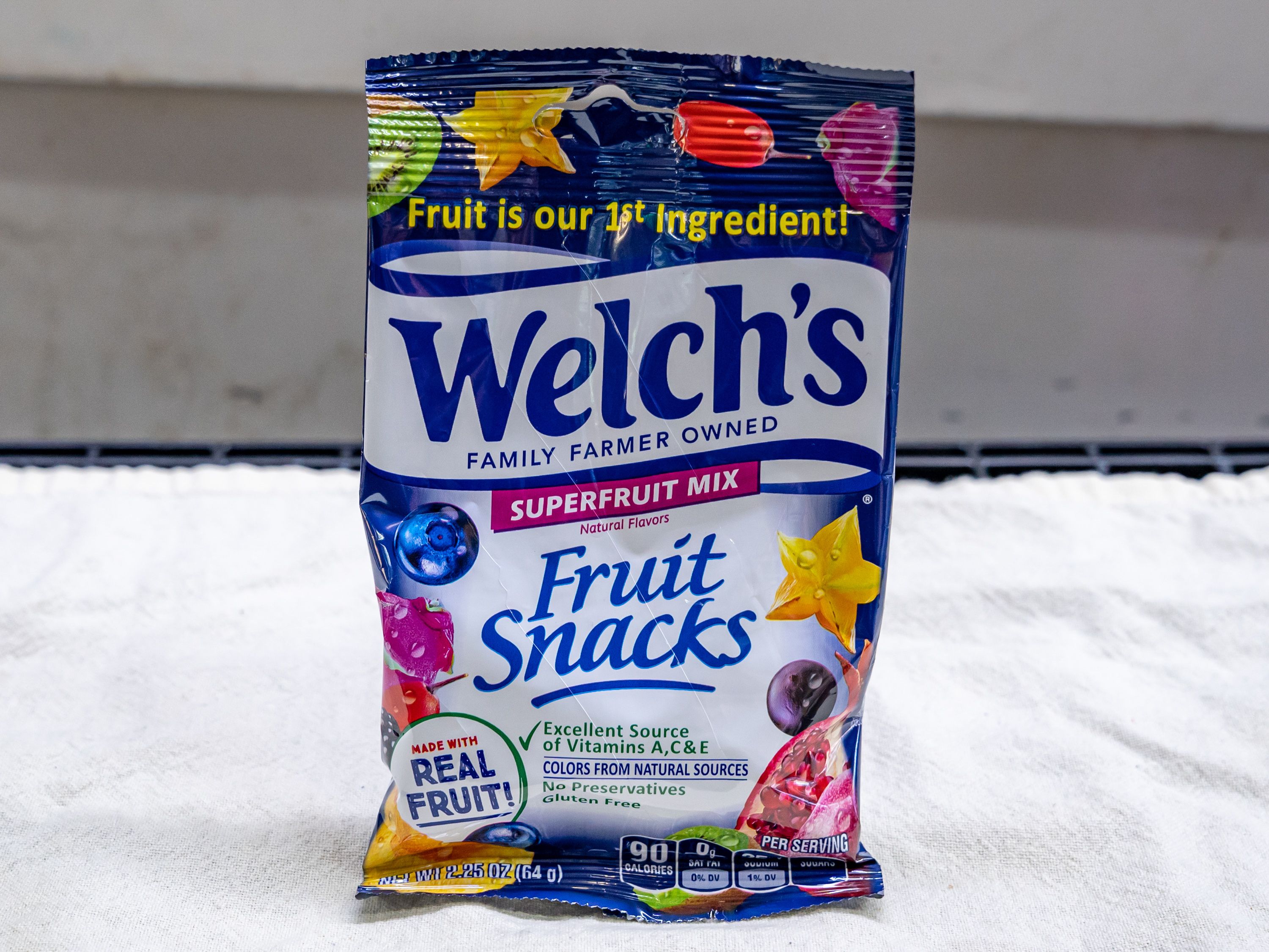 Order Welch's Fruit Snacks - Super Fruit Mix - 3oz food online from Quentin Deli and Grocery store, Brooklyn on bringmethat.com