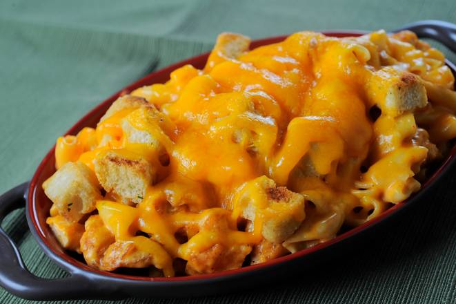 Order Buffalo Chicken Mac and Cheese food online from Rafferty Restaurant store, Clarksville on bringmethat.com