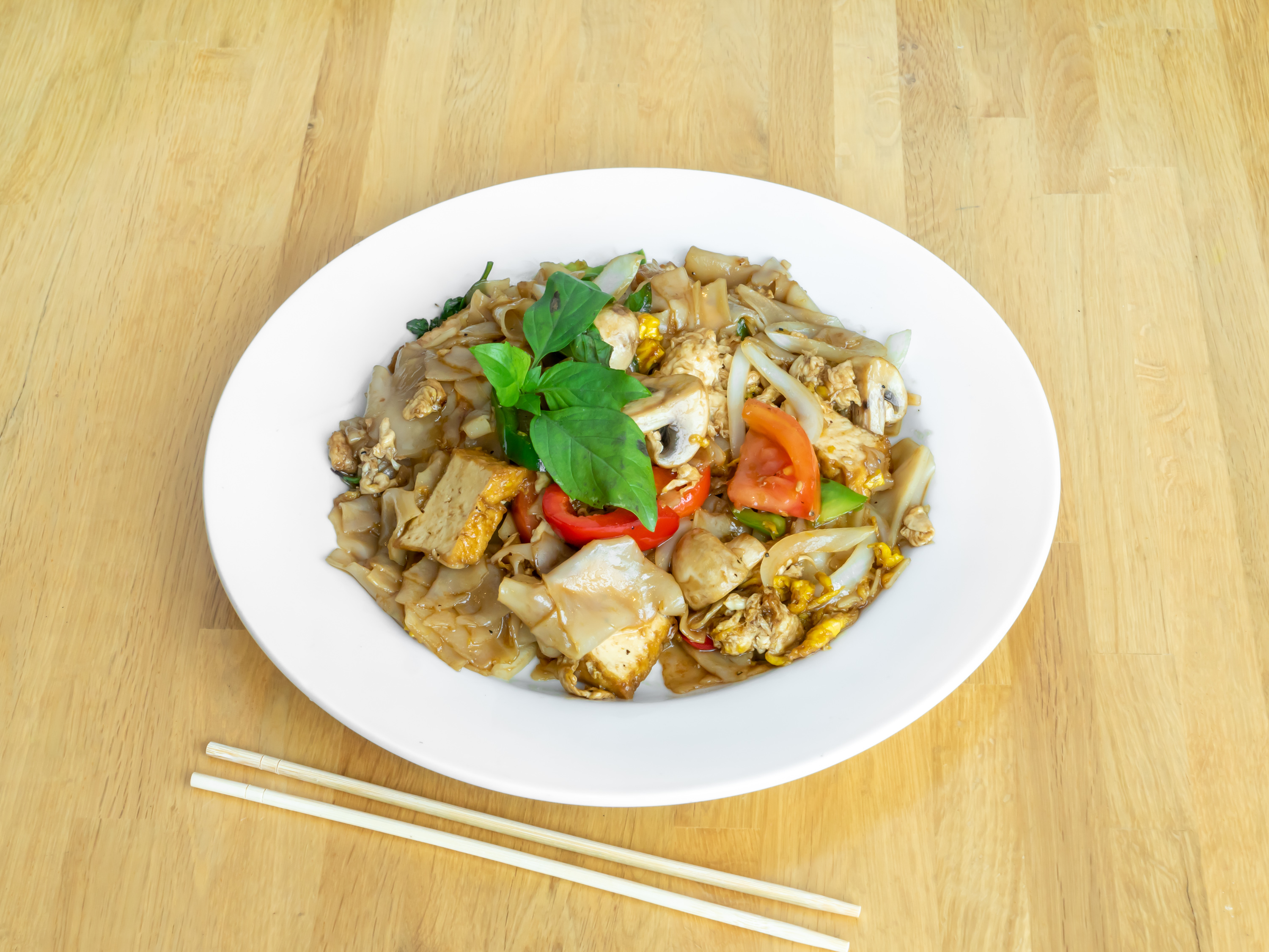 Order Drunken Noodle food online from Karta Thai store, Saint Paul on bringmethat.com