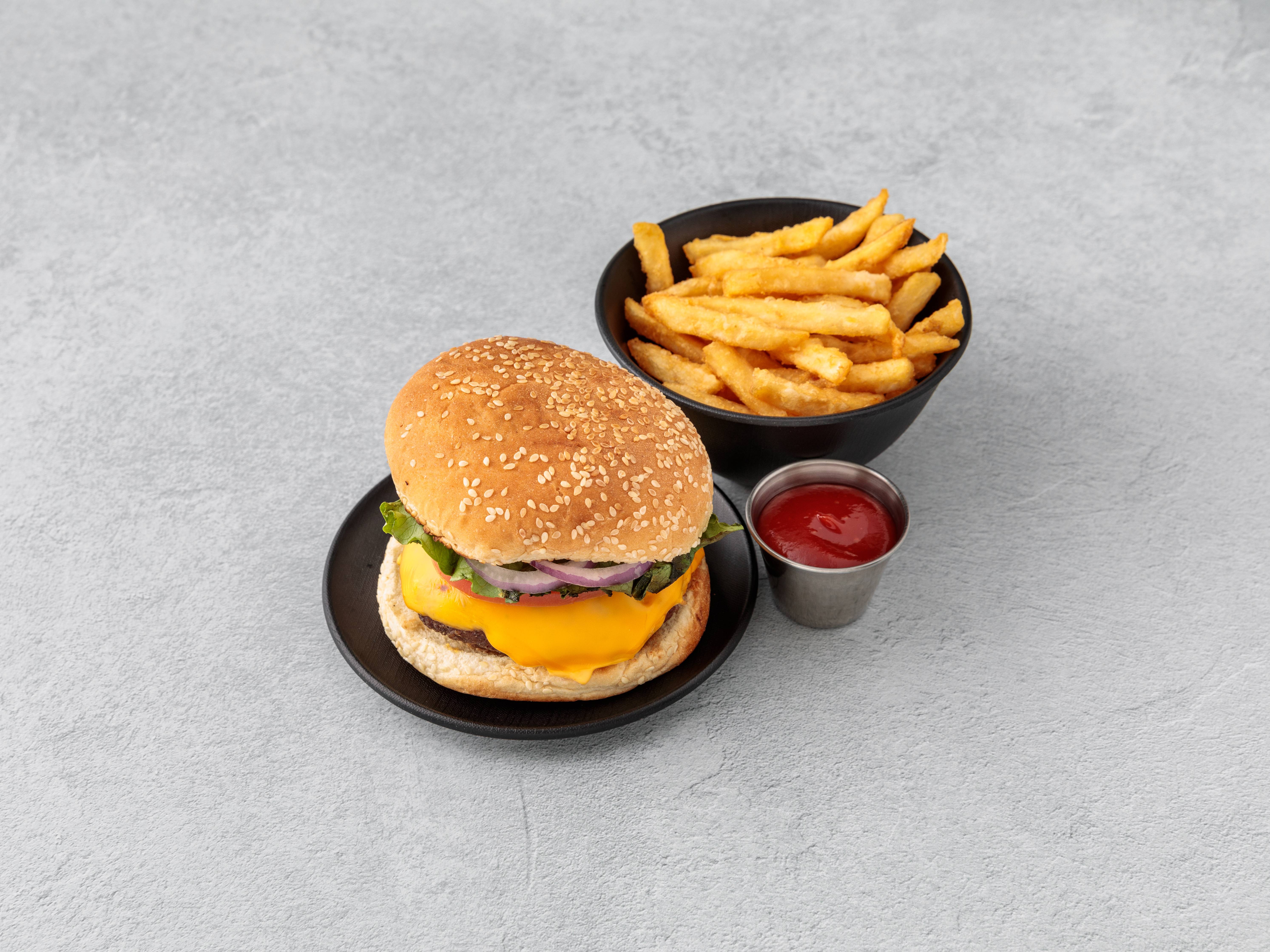 Order 1/2 lb. Cheeseburger food online from Keats store, New York on bringmethat.com