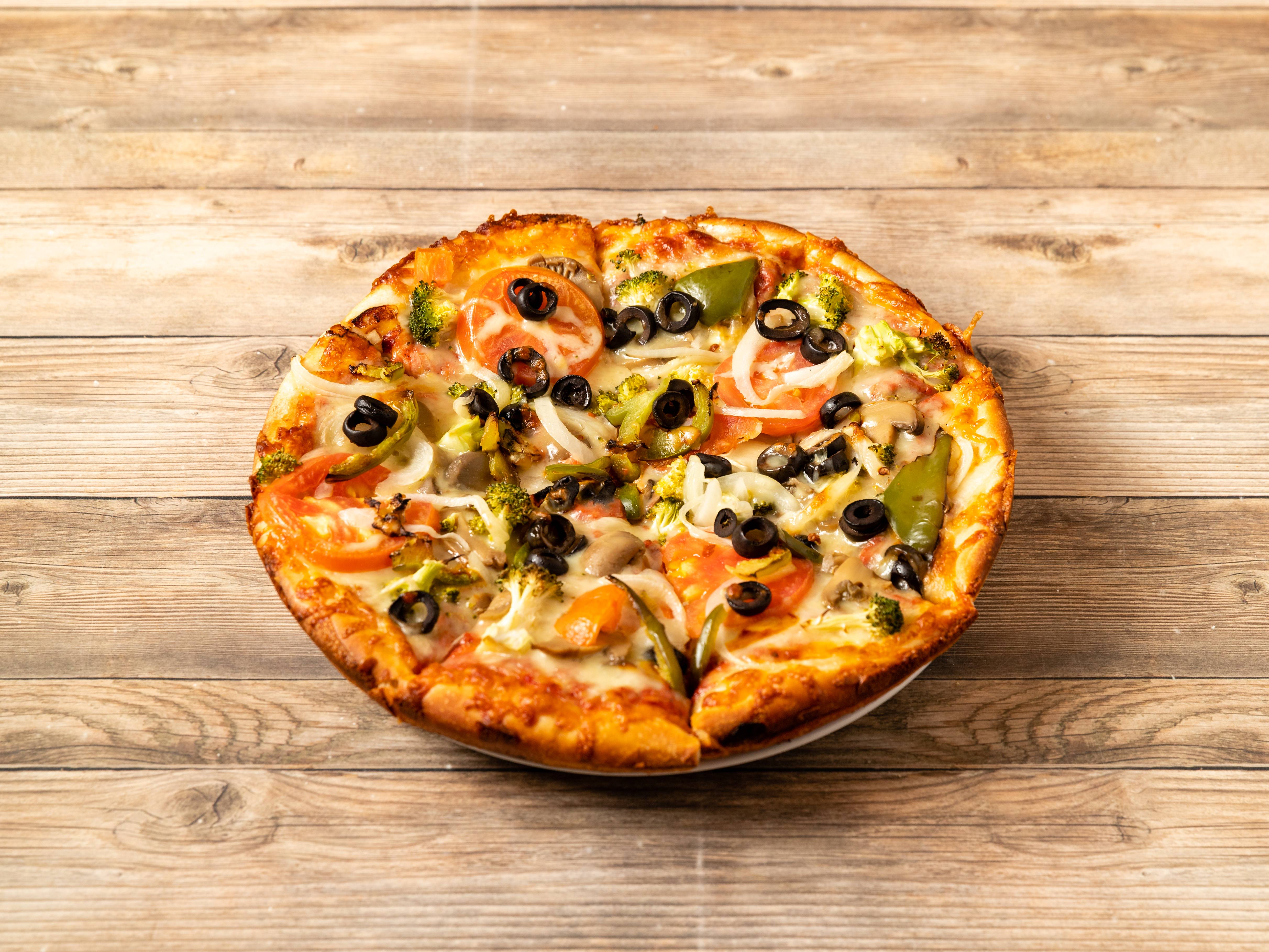 Order Vegetarian Pizza food online from Forest Hills Pizza store, Jamaica Plain on bringmethat.com