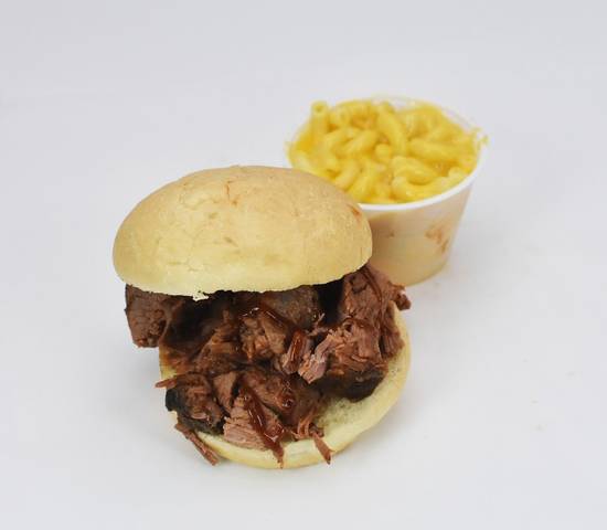 Order Kid's Beef Sandwich Special food online from Brothers BBQ store, Broomfield on bringmethat.com