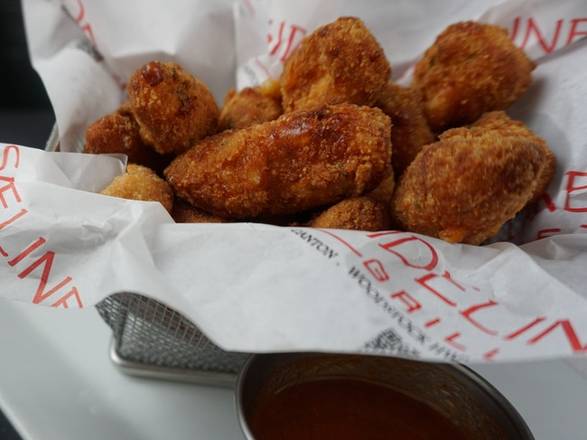 Order *Garlic Cheese Curds* food online from Sidelines Grille Hickory Flat store, Canton on bringmethat.com