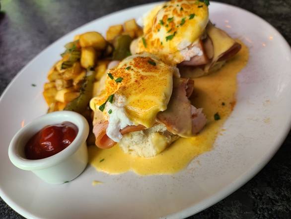 Order Eggs Benedict food online from Greenlake Grill store, Seattle on bringmethat.com