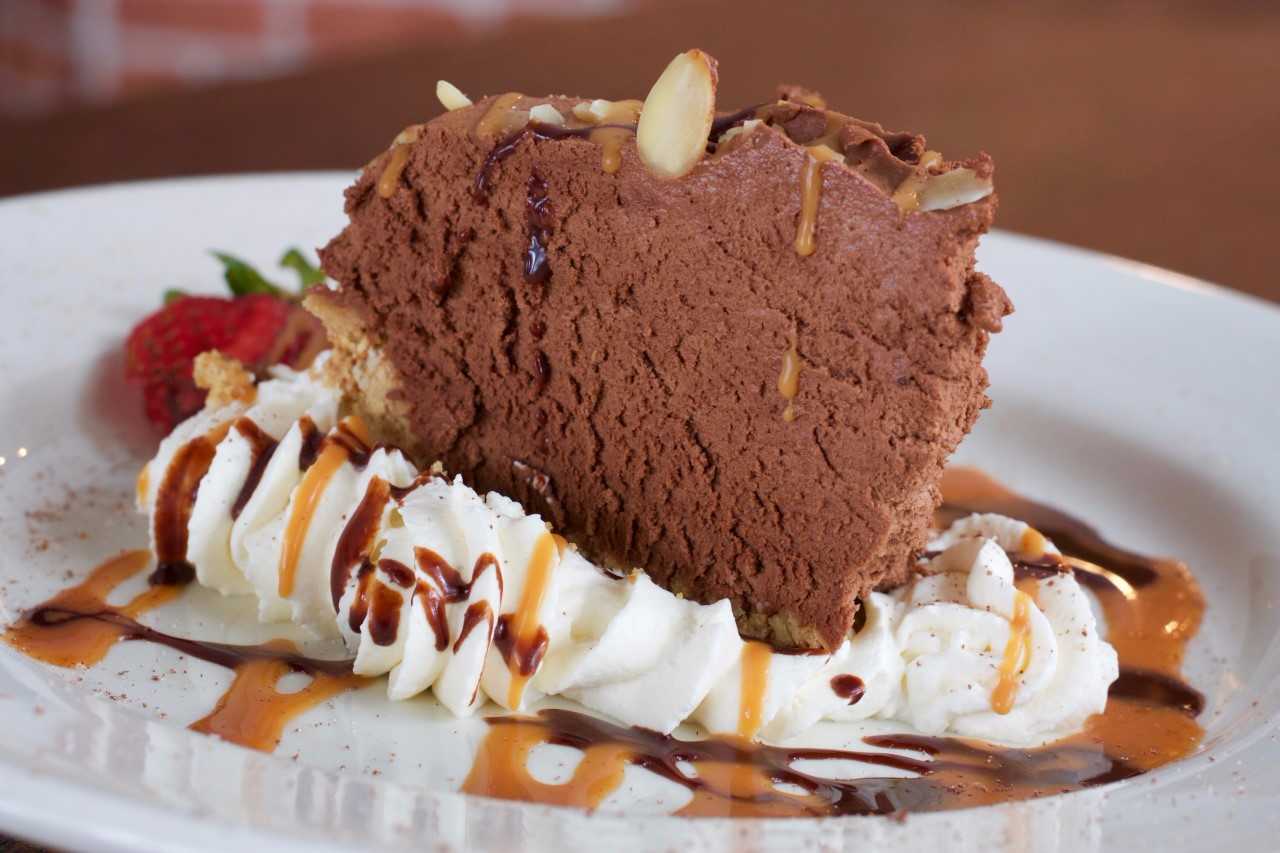Order MEXICAN CHOCOLATE PIE food online from Los Sombreros Mexican Restaurant store, Scottsdale on bringmethat.com
