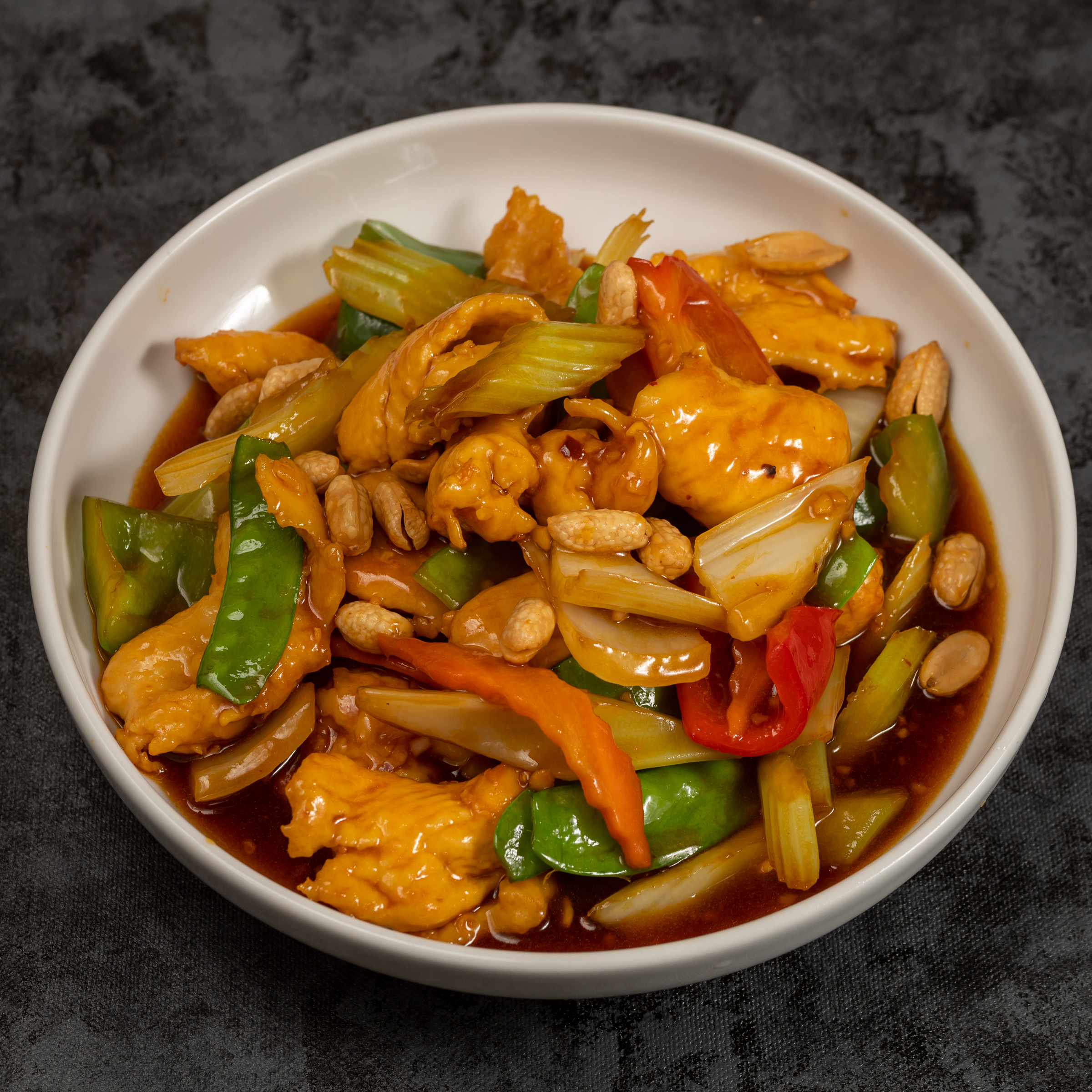 Order 49. Kung Pao Chicken 宫保鸡 food online from Yen Ching Chinese Restaurant store, Naperville on bringmethat.com