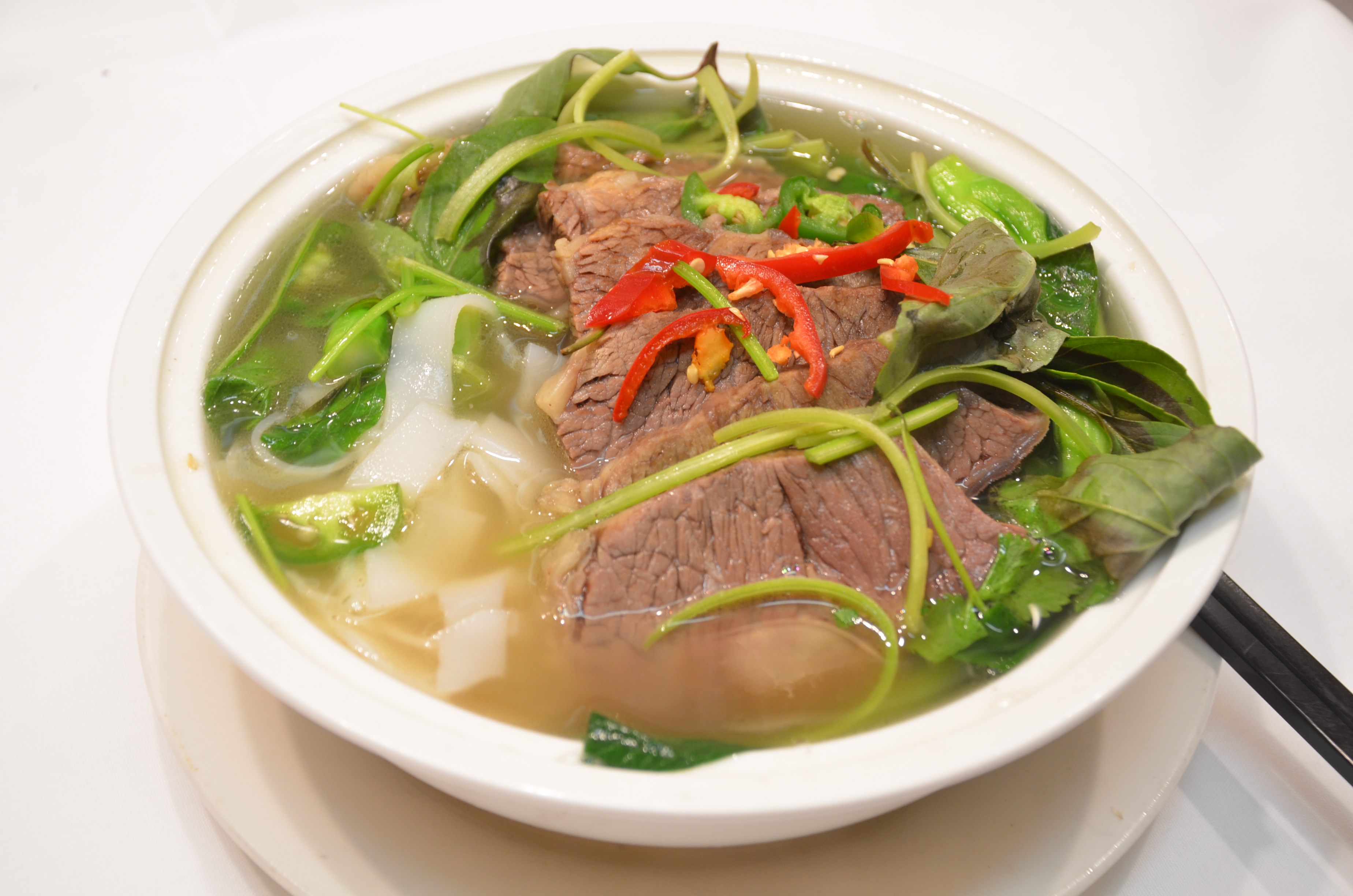 Order Beef Stew Noodle Soup food online from Asian Pearl store, Richmond on bringmethat.com