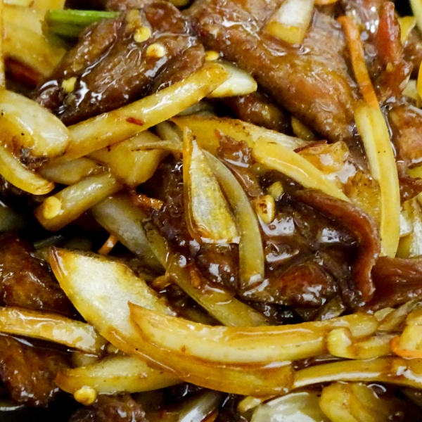 Order B2. Mongolian Beef food online from QQ Star China Cafe store, Friendswood on bringmethat.com