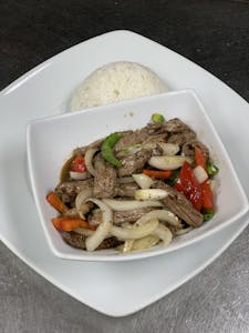 Order 76. Pepper Steak food online from East Thai And Sushi store, Dallas on bringmethat.com
