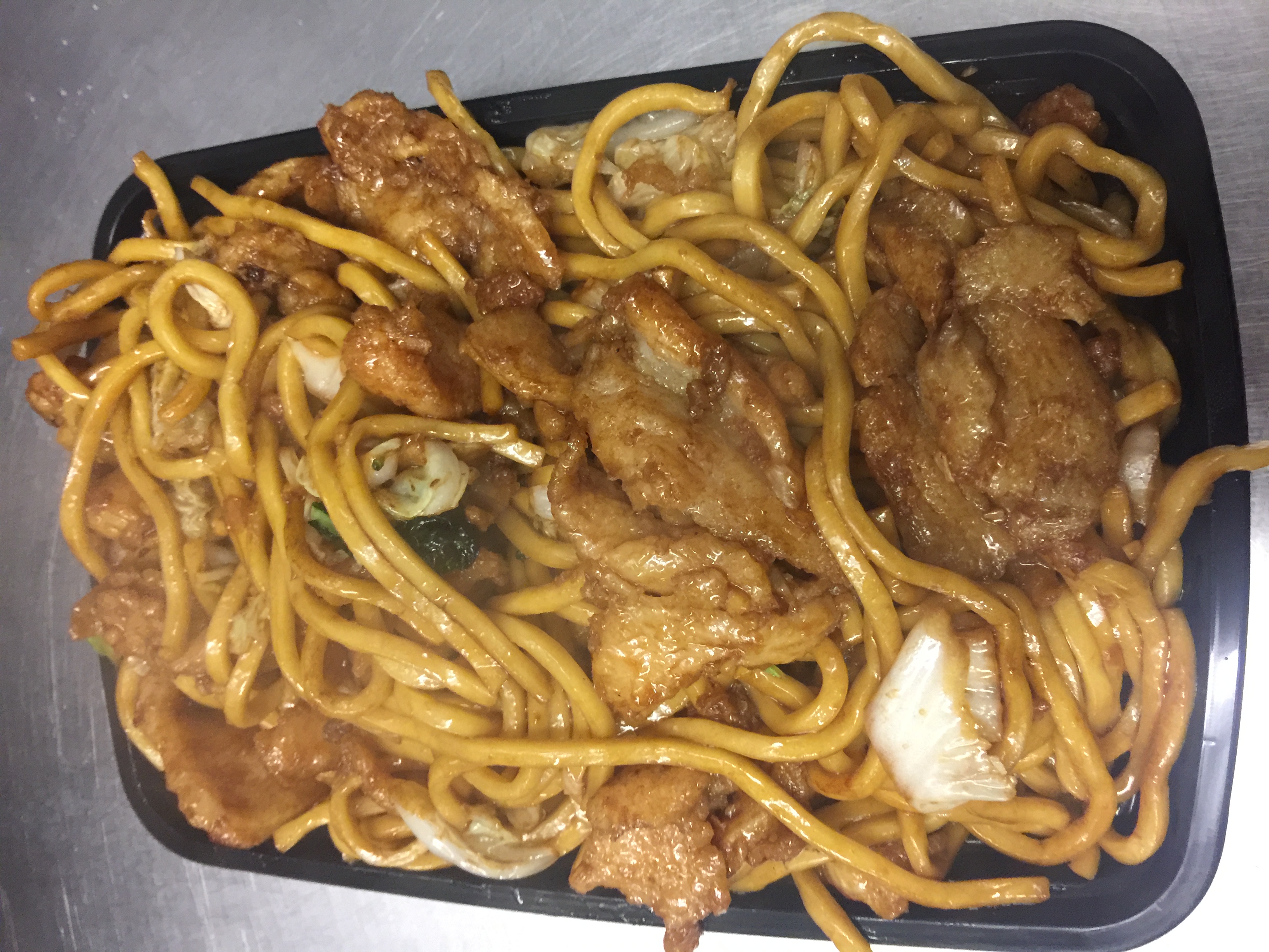 Order Chicken Lo Mein food online from New China Cafe store, Moline on bringmethat.com