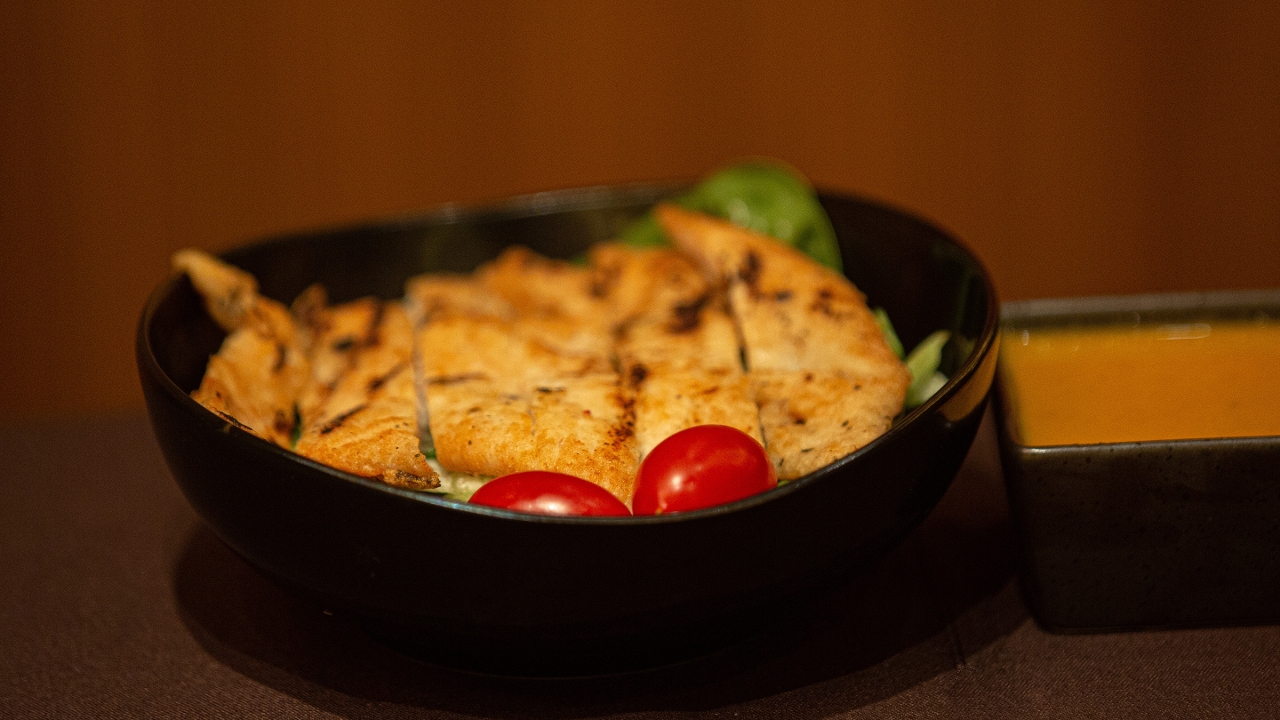 Order Grilled Chicken Salad food online from MoCA Asian Bistro - Queens store, Forest Hills on bringmethat.com