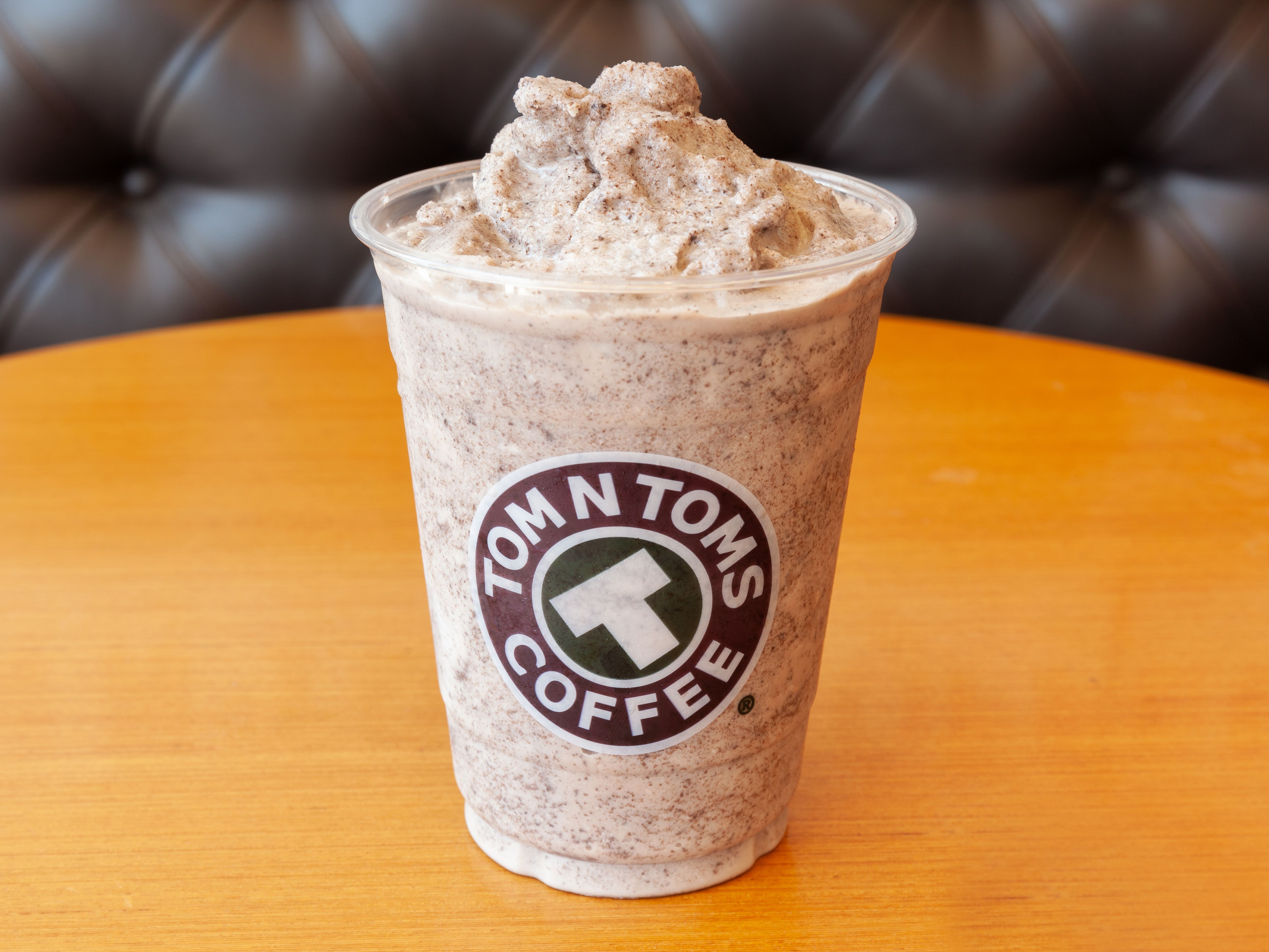 Order Oreo Tomnccino food online from Tom N Toms Coffee store, Los Angeles on bringmethat.com