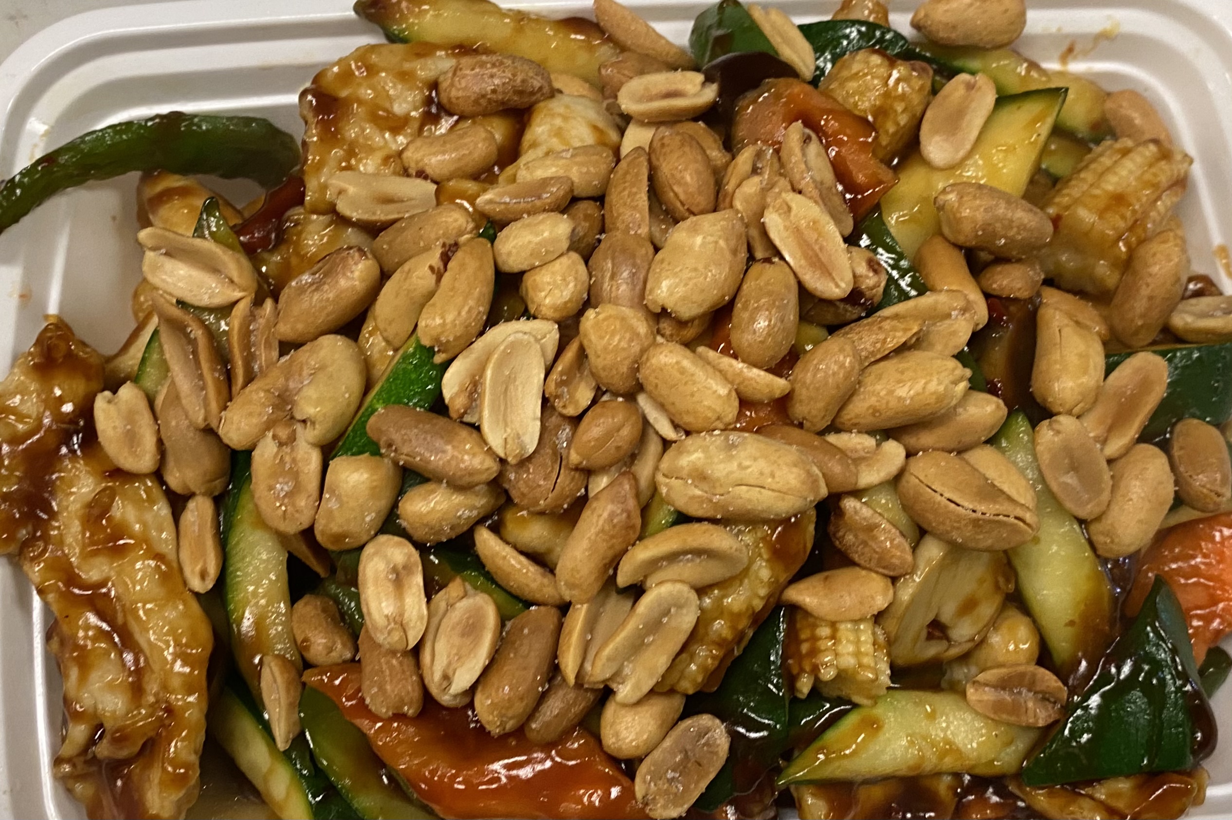 Order Kung Pao Chicken宫保鸡 food online from Kumo Asian Fusion store, Brick on bringmethat.com