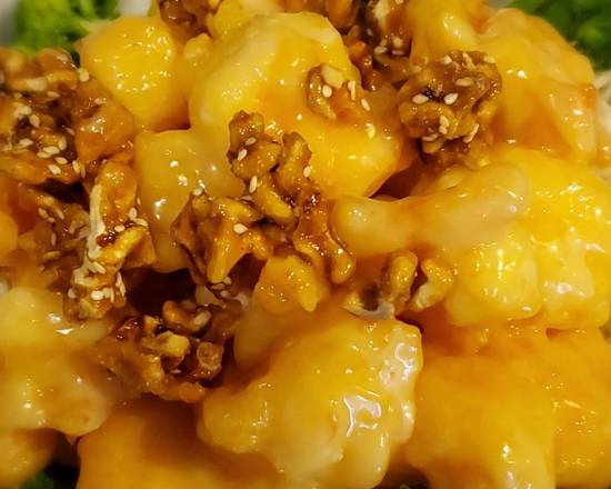 Order Prawns with Honey Glazed Walnut 合桃虾 food online from Canton Phoenix store, Tigard on bringmethat.com