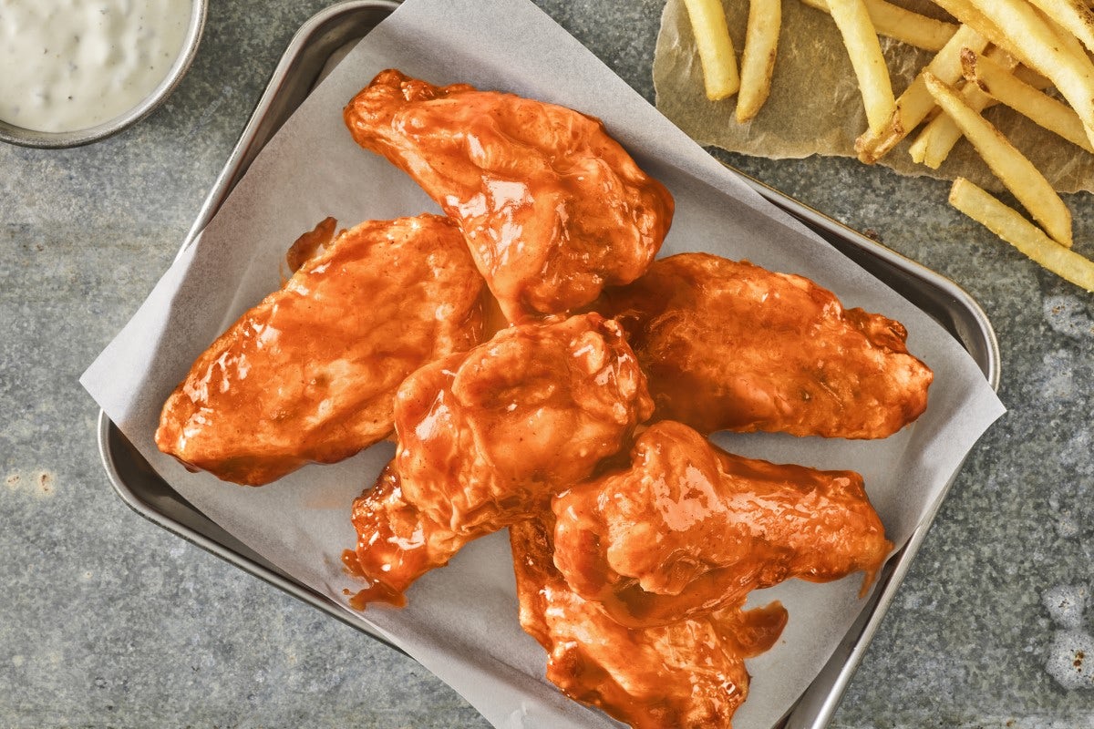 Order BUFFALO WINGS food online from Smashburger store, Raleigh on bringmethat.com