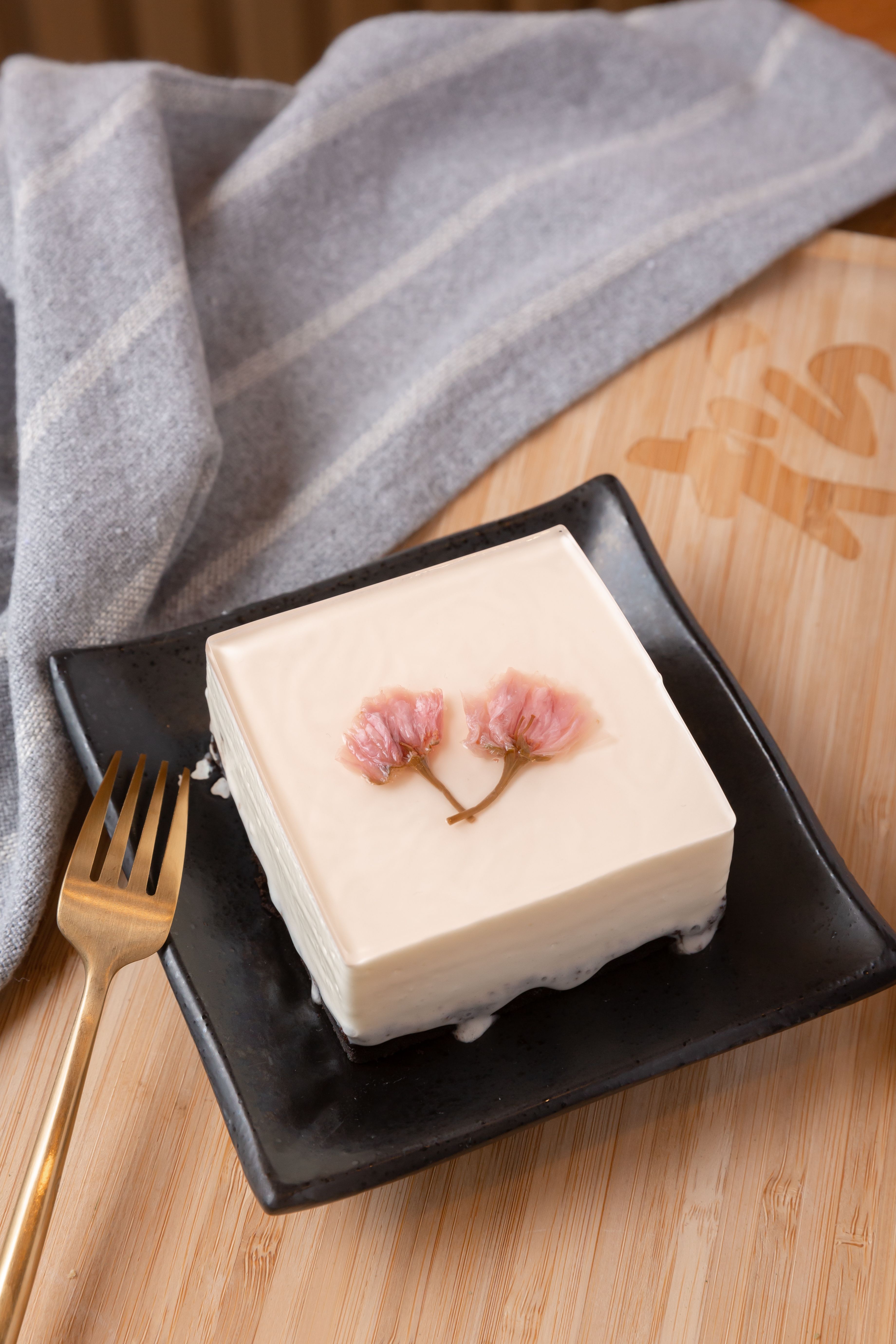 Order Sakura Cheese Mousse Cake food online from Kyoto Matcha store, Rockville on bringmethat.com