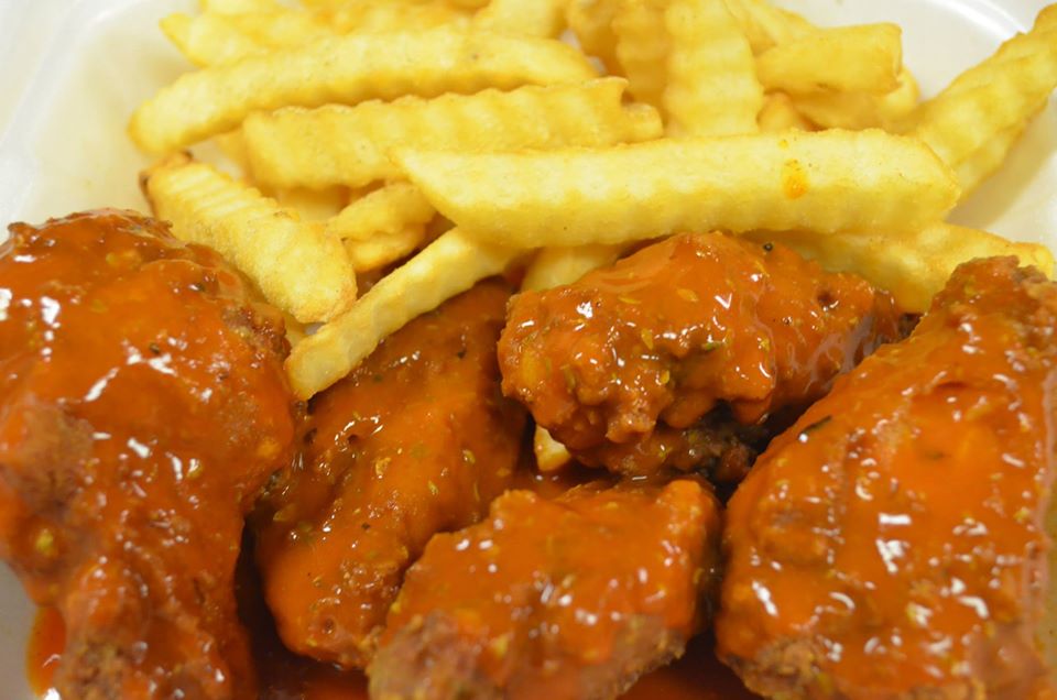 Order Buffalo Chicken Wings food online from Burger N Gyros store, Bellevue on bringmethat.com