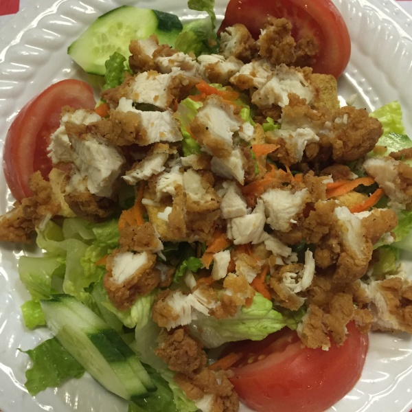 Order Crispy Chicken Salad food online from Pizzelle Di North Beach store, San Francisco on bringmethat.com