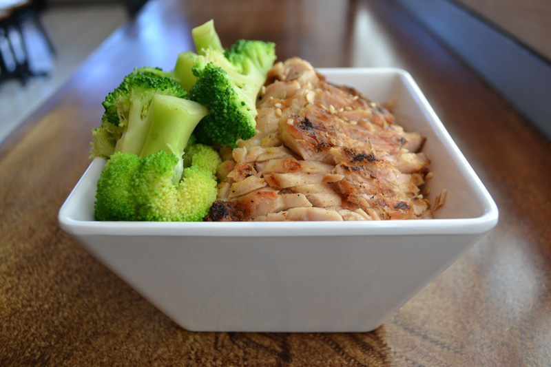 Order Teriyaki Chicken with Broccoli food online from Japan Express store, Glendale on bringmethat.com